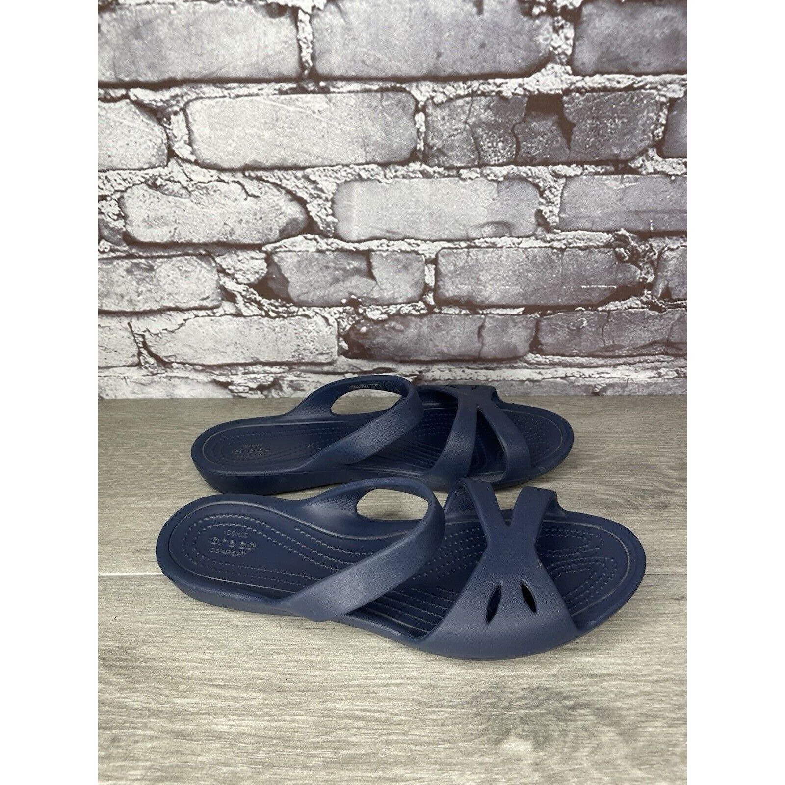 Crocs Crocs KELLI Iconic Comfort Navy Blue Slip On Slides Sandals Size US 10 / IT 40 - 18 Thumbnail