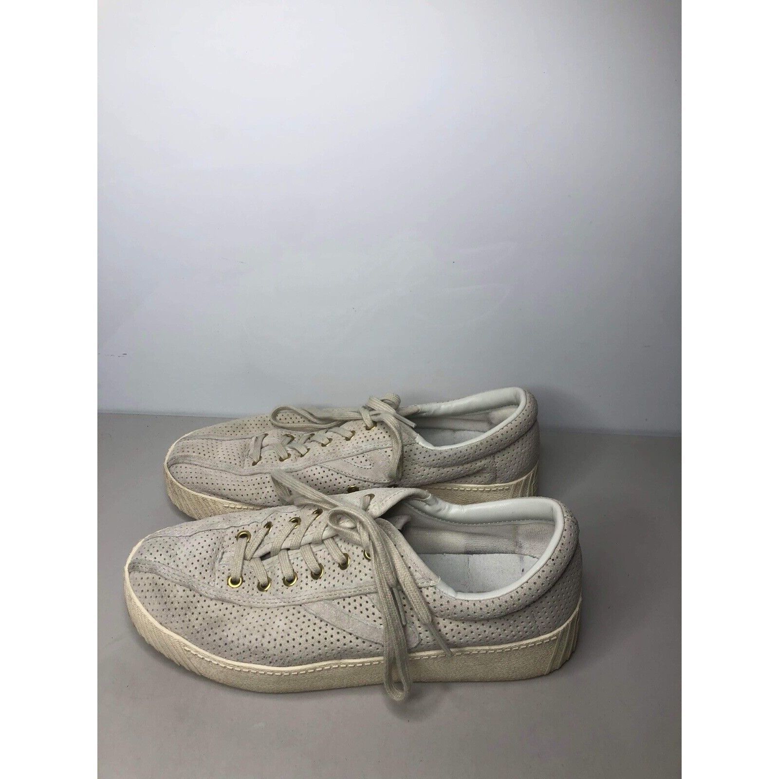 Tretorn Tretorn Nyliteplus Ivory White Perforated Lace Sneaker Shoes Size US 9 / IT 39 - 10 Thumbnail