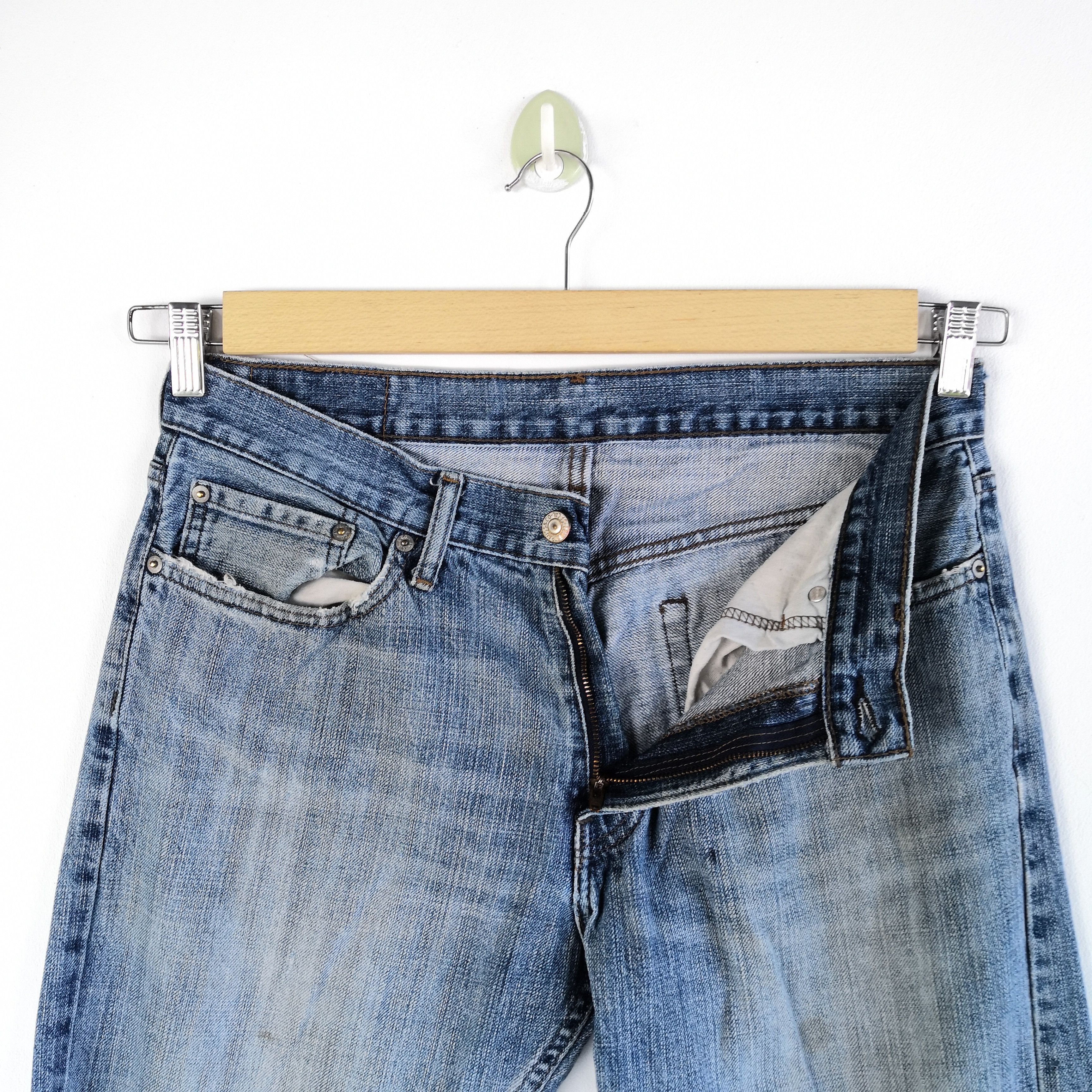Levi's Vintage Levis 550 Faded Denim Distressed Levi's Jeans Size US 32 / EU 48 - 5 Thumbnail