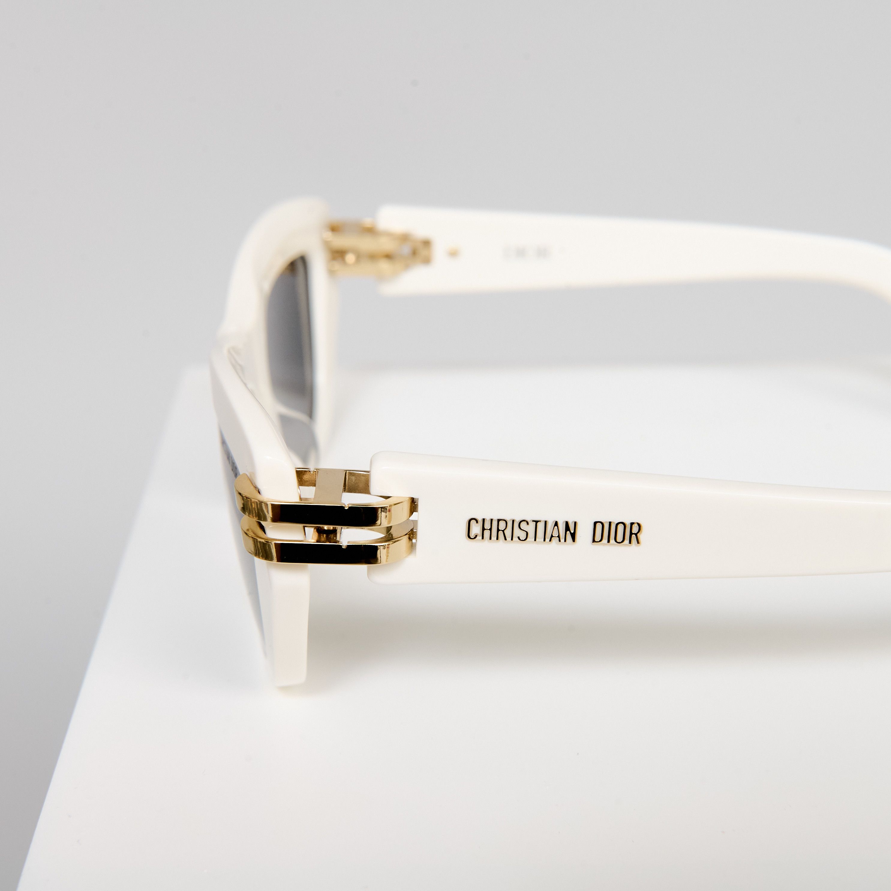 Dior DIOR CDIOR B2U SUNGLASSES Size ONE SIZE - 3 Thumbnail