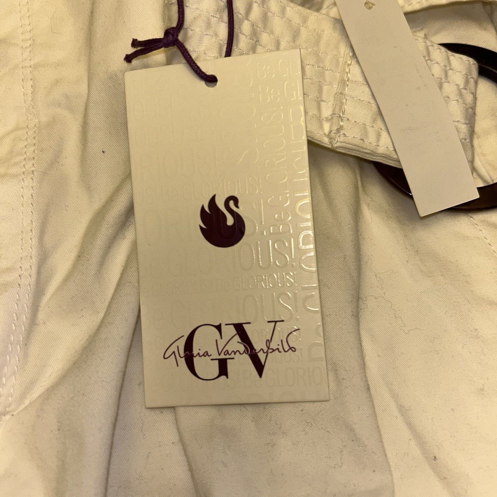 Gloria Vanderbilt Gloria Vanderbilt Belt Vacation Short White Size 16 NWT Size 34" / US 12 / IT 48 - 4 Thumbnail