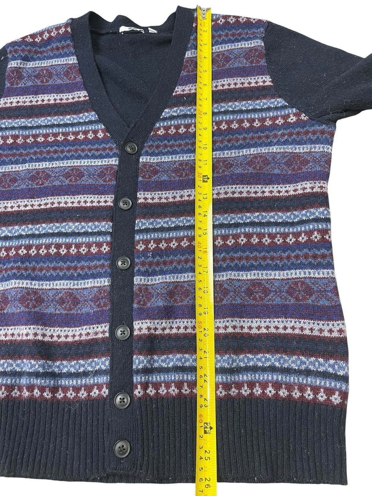 Uniqlo Vintage Uniqlo Aztec Cardigan Sweater Streetwear Size US L / EU 52-54 / 3 - 8 Thumbnail