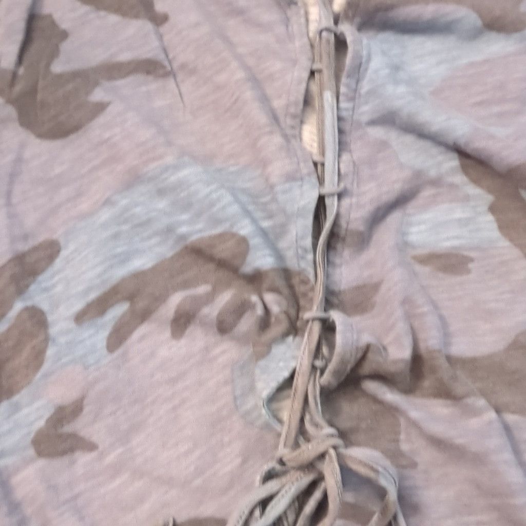 Miss Me Miss me camo tank size small Size S / US 4 / IT 40 - 5 Thumbnail