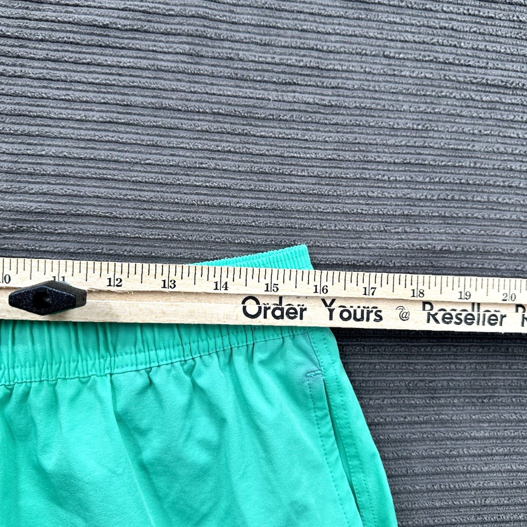 Vintage Bamboo Shorts Men 32 Green Beach Board Inseam 8 in Casual Regular Pockets Logo Attachment Size US 32 / EU 48 - 3 Thumbnail