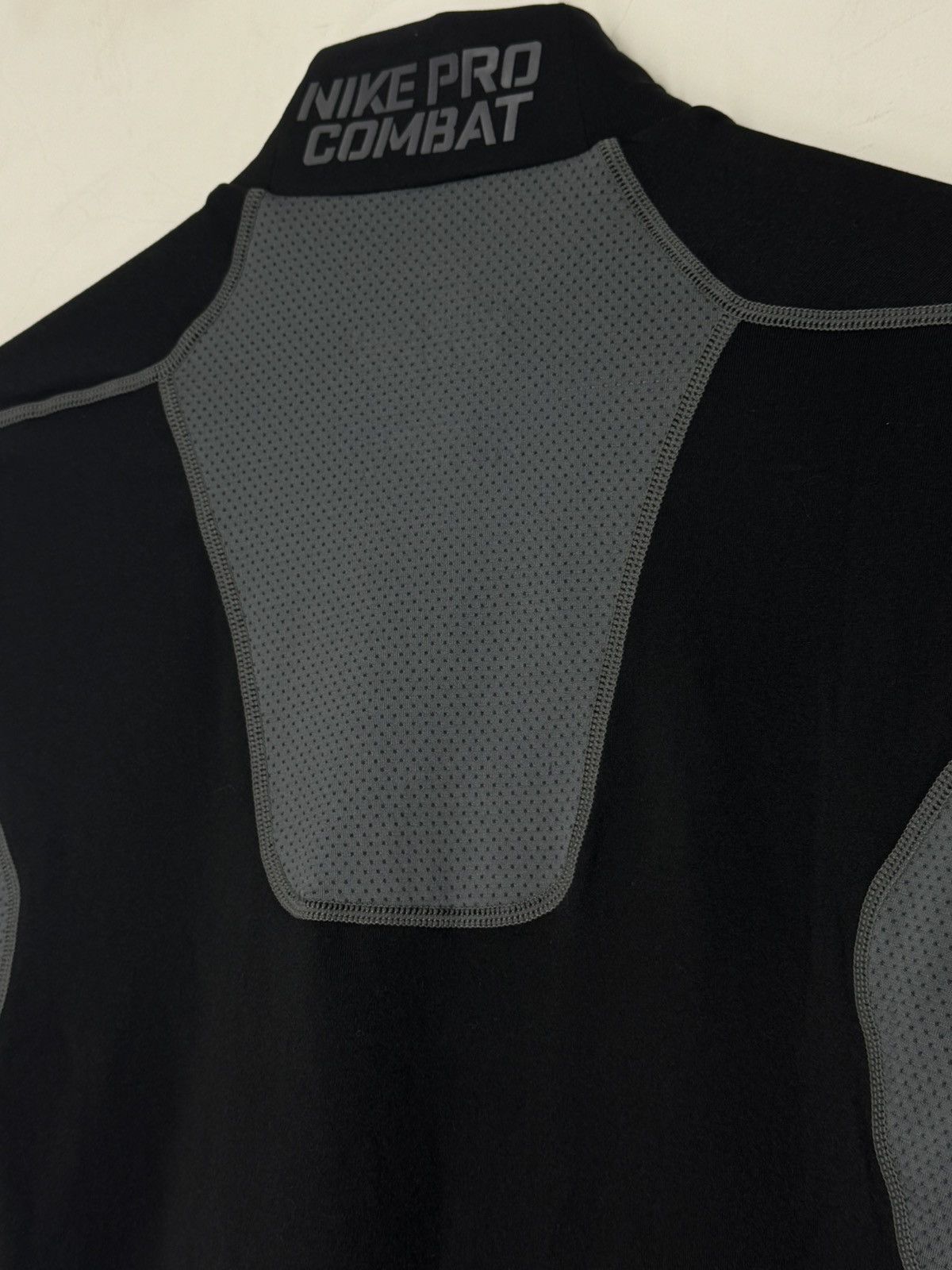 Nike Nike Pro Combat Long Sleeve Shirt Size US M / EU 48-50 / 2 - 9 Thumbnail