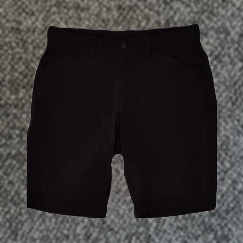 Eddie Bauer EDDIE BAUER Womens Casual Shorts Large Black Nylon W34 US 10 Size 36" / US 14 / IT 50 - 1 Thumbnail