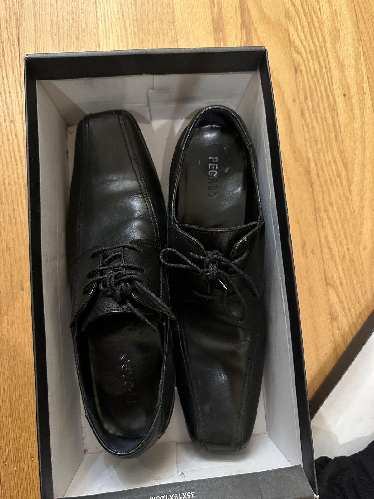 Other Pegabo Mens Leather Dress Shoes Size US 11 / EU 44 - 1 Thumbnail
