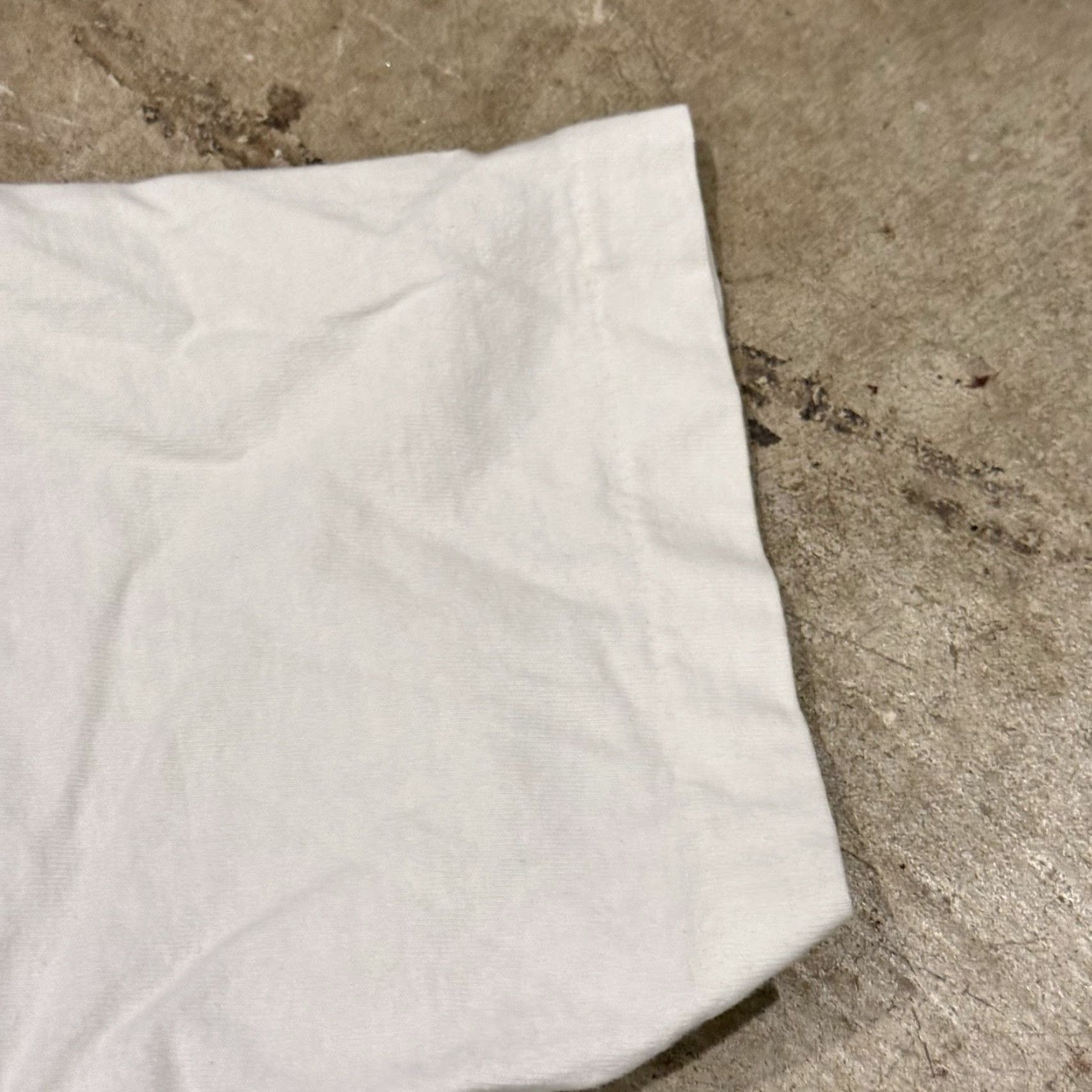 Fruit Of The Loom VINTAGE Earthfest Music Festival Shirt XL Mens White 90s Single Stitch Fruit of the Loom Shirt Size US XL / EU 56 / 4 - 5 Thumbnail