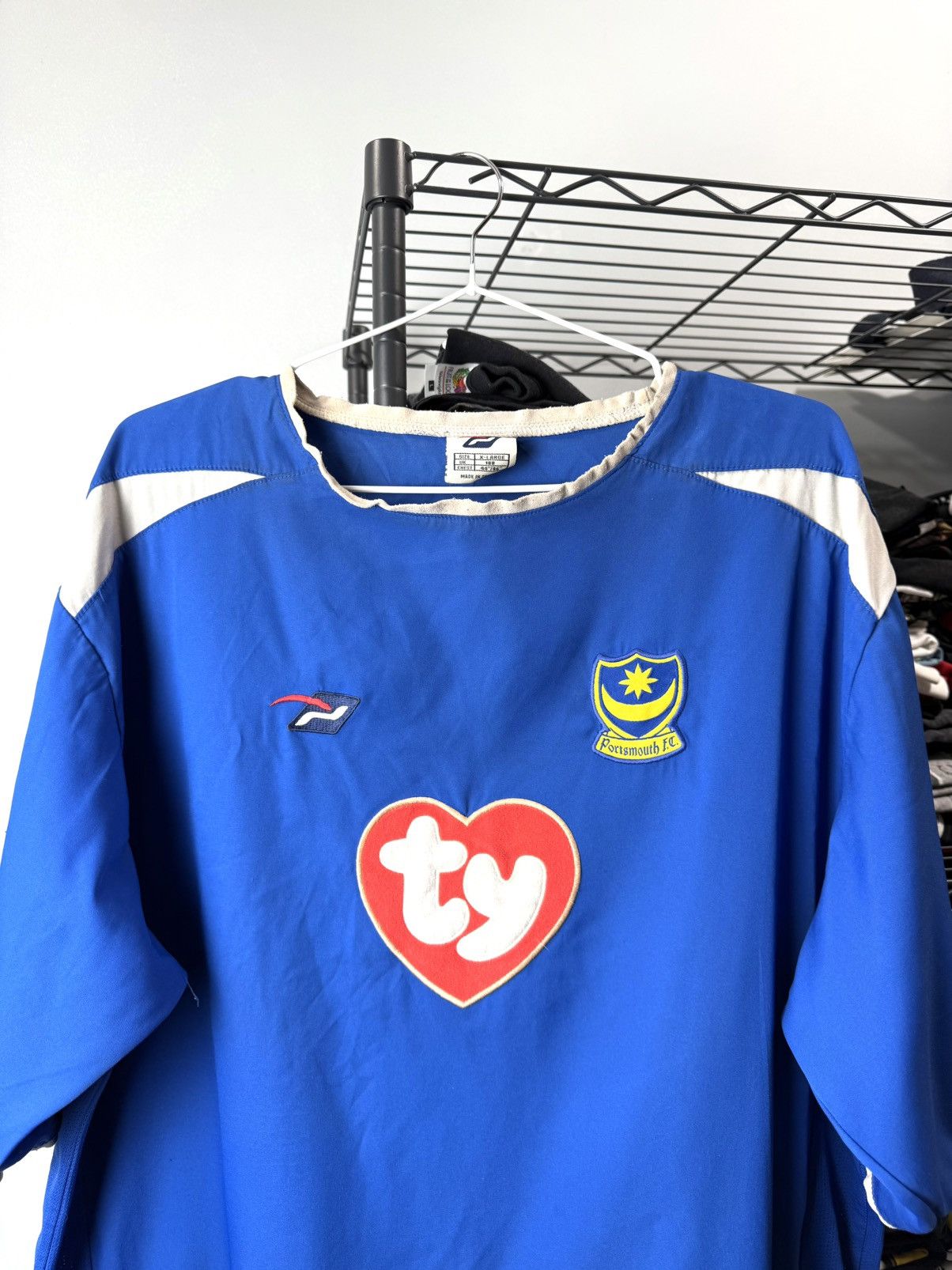 Vintage 2003 2005 Vintage Fc Portsmouth Soccer T Shirt Football Size US XL / EU 56 / 4 - 2 Thumbnail