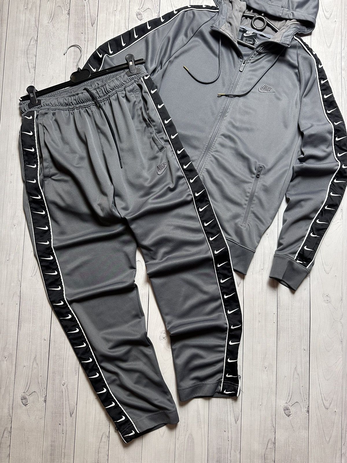 Nike × Vintage Vintage Nike Track suit swoosh logo grey size M Size US M / EU 48-50 / 2 - 2 Thumbnail