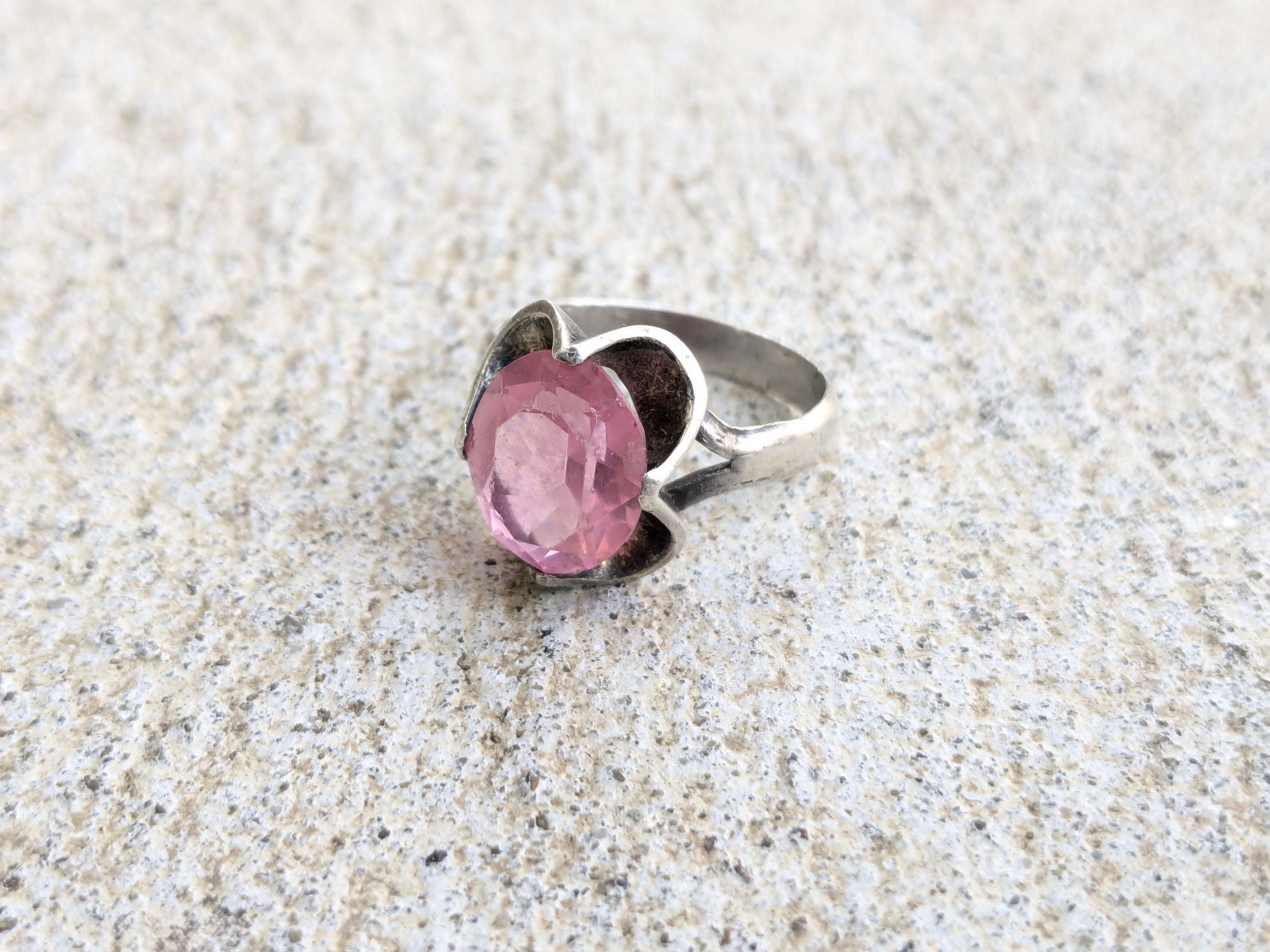 Jewelry Vintage Sterling Silver Ring Pink Glass 8.5 Belcher Mexico Size ONE SIZE - 4 Thumbnail