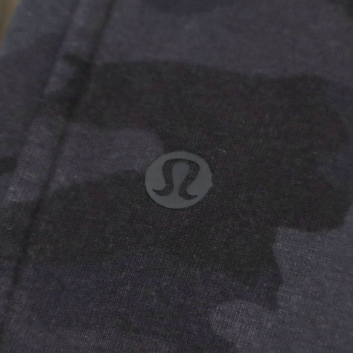 Lululemon Lululemon Scuba HR Fleece Jogger Pants Black Camouflage Women's 6 Size 28" / US 6 / IT 42 - 7 Thumbnail