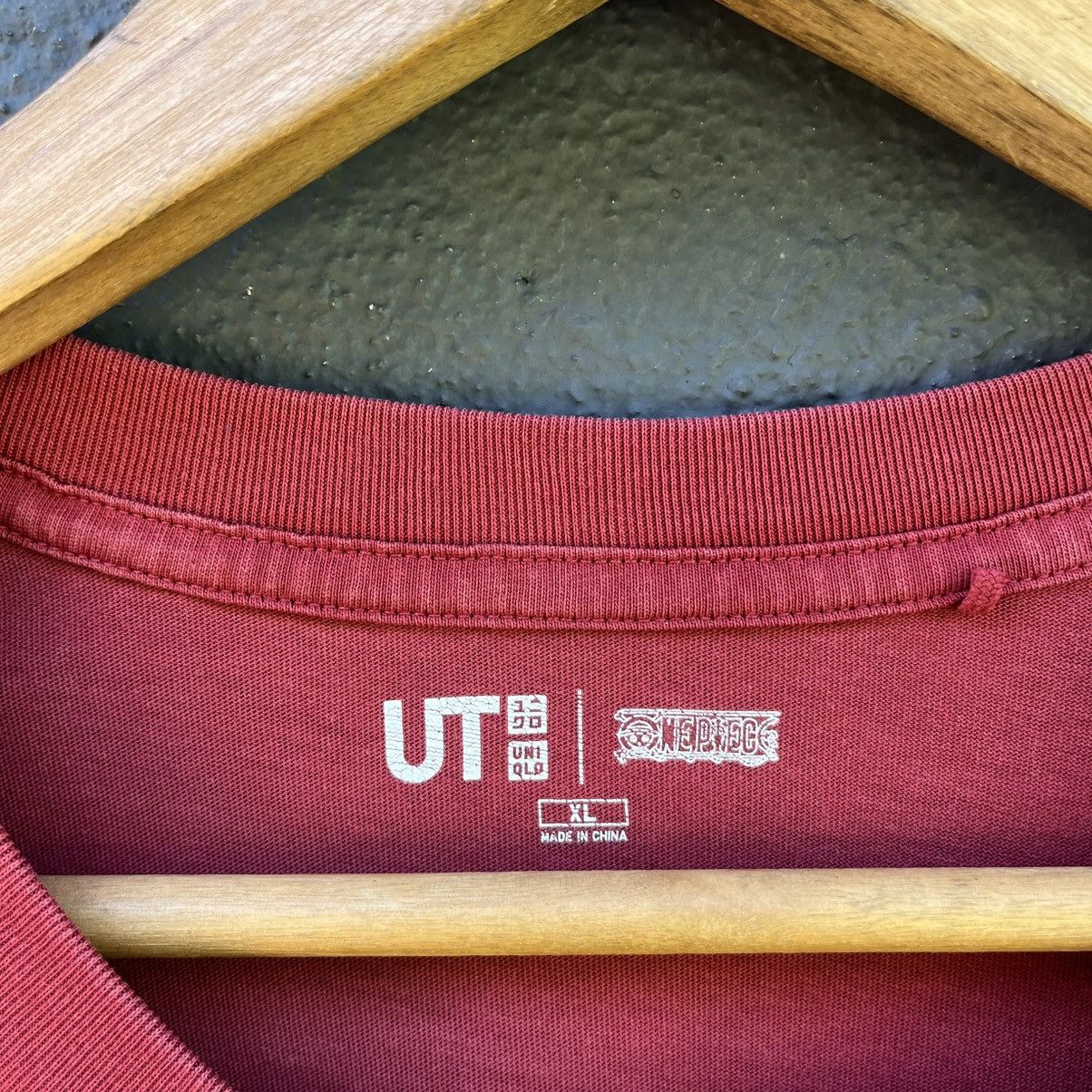 Uniqlo Thrashed Faded Res-Haired Pirates One Piece X Uniqlo Tee Size US XL / EU 56 / 4 - 5 Thumbnail