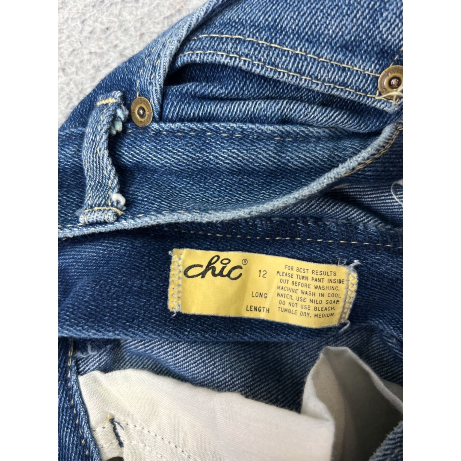 Vintage VINTAGE Chic Jeans Juniors 12 Long Blue Denim Jeans Straight Leg Mom High Rise Women's Size 34" / US 12 / IT 48 - 6 Thumbnail