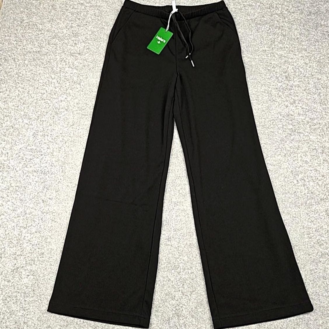 Vintage Halara Pants Womens Small Black Wide-Leg Sweatpants Drawstring Waist Pockets New Size 28" / US 6 / IT 42 - 6 Thumbnail