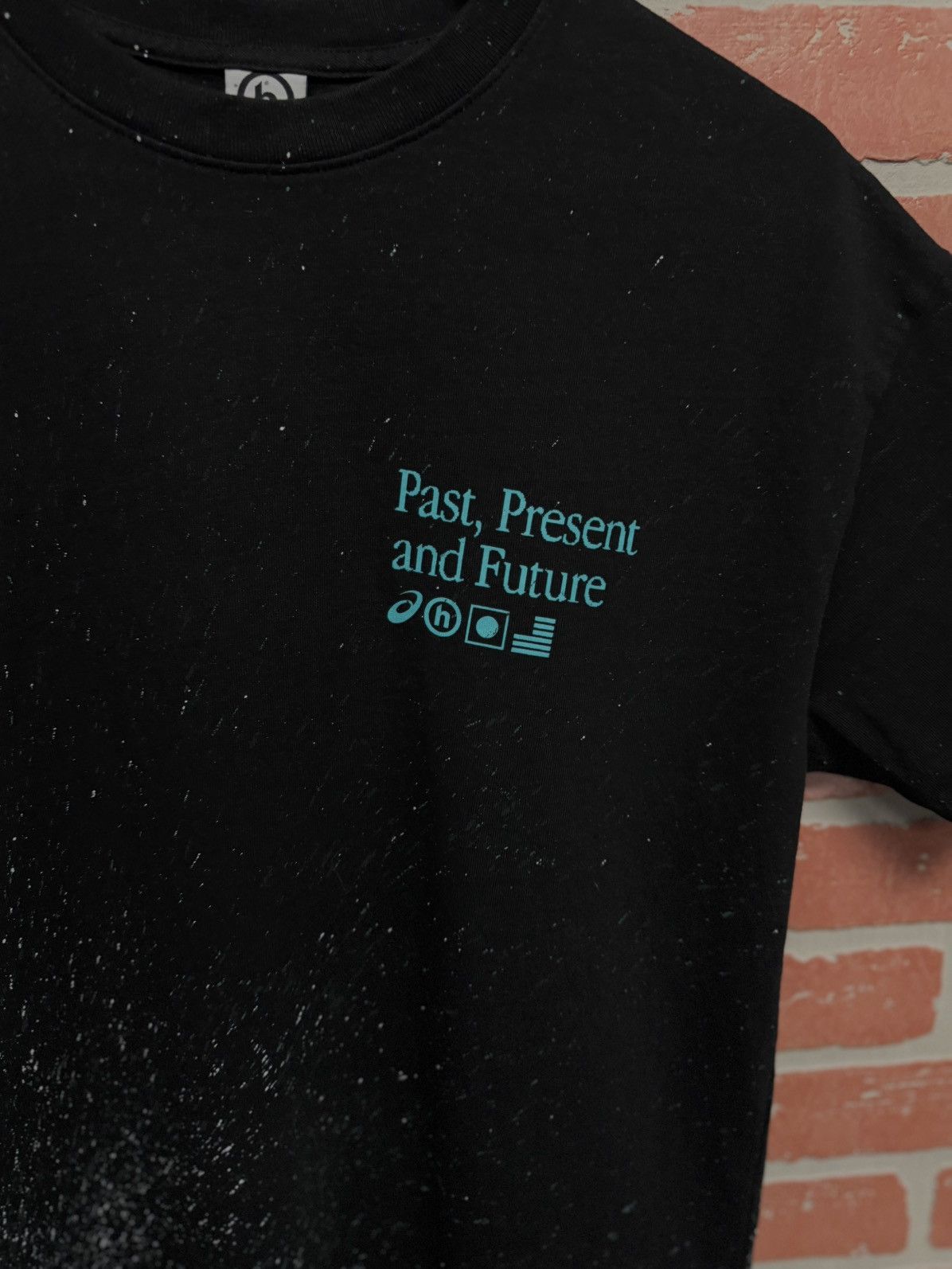 Asics × HIDDEN Hidden NY x Ascis Tee Shirt Size M Brand New Size US M / EU 48-50 / 2 - 4 Thumbnail