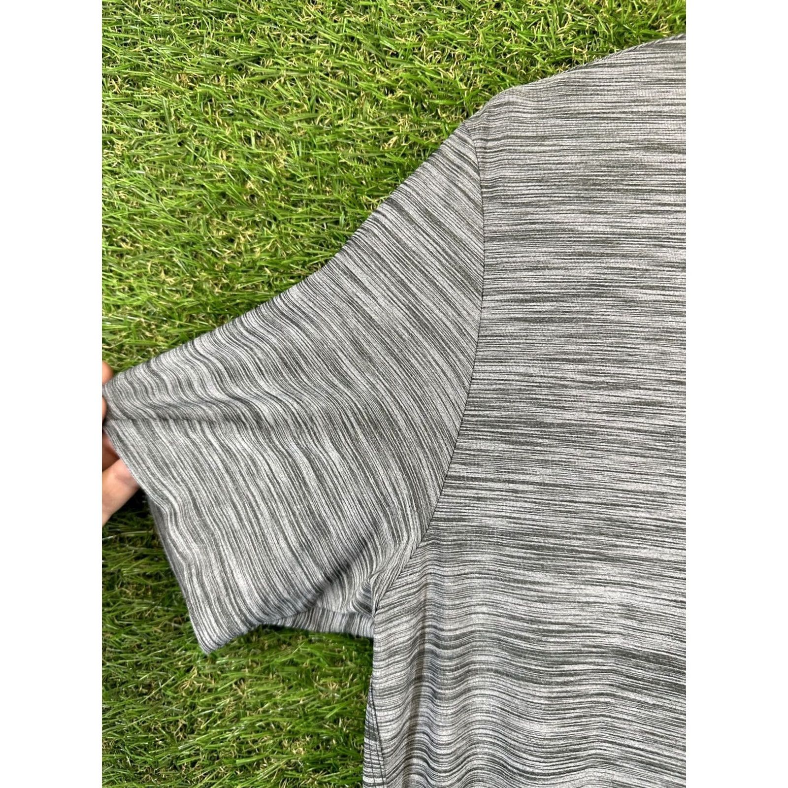 Adidas ADIDAS PERFORMANCE RUNNING SHIRT JERSEY XS MEN Adult XS Gray 95% Polyester Elastane Short Sleeve Training Running Design Size US XS / EU 42 / 0 - 6 Thumbnail