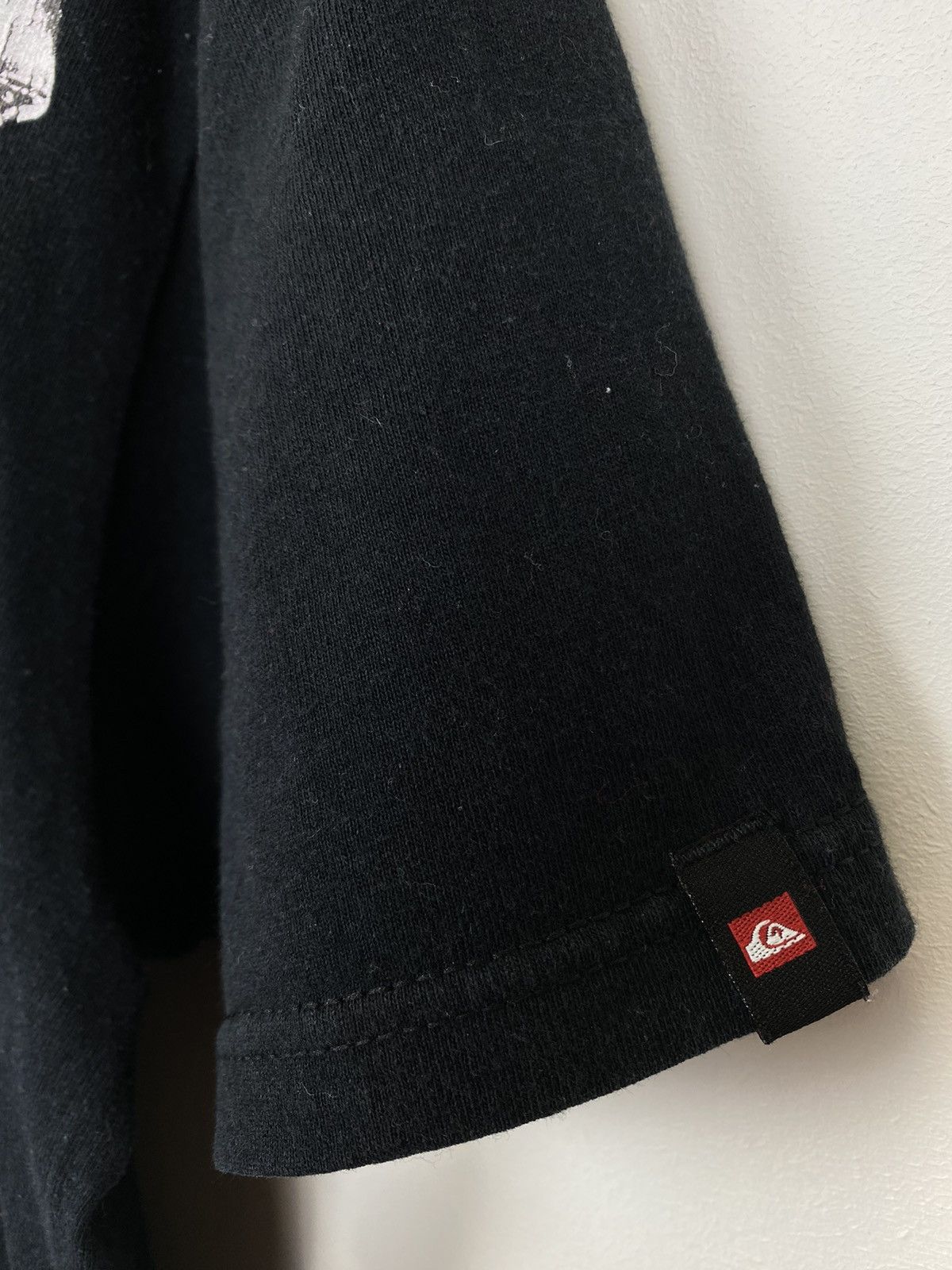 Quiksilver Vintage Y2K Quiksilver Mulit-Logo Faded Tee Men Size L Black Size US L / EU 52-54 / 3 - 3 Thumbnail