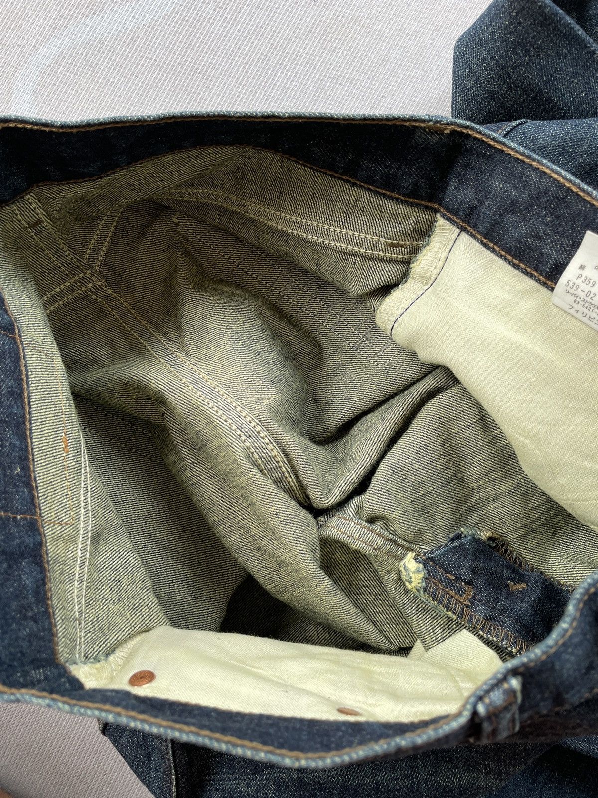 Le Grande Bleu (L.G.B.) Levis 539 Straight Jeans (LG131) Size US 31 - 11 Thumbnail