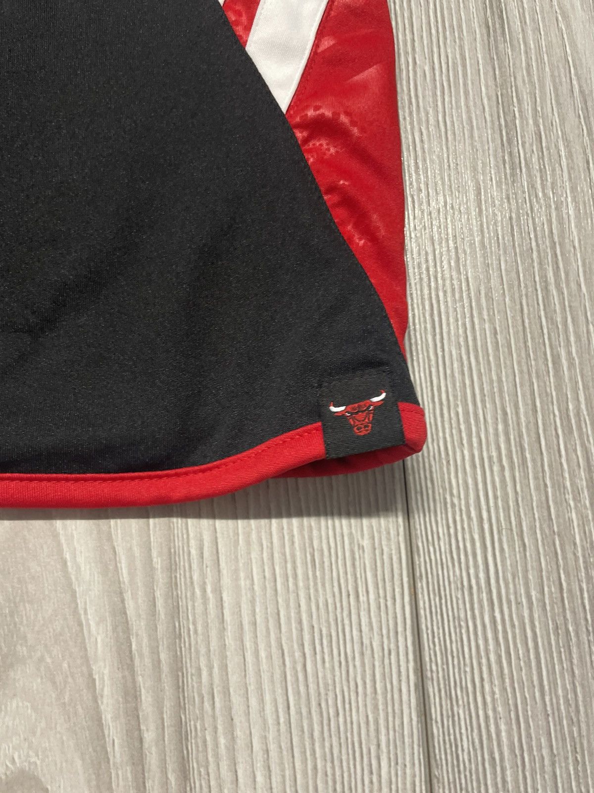 Adidas Adidas Chicago Bulls Training NBA jersey top Size US XL / EU 56 / 4 - 9 Thumbnail