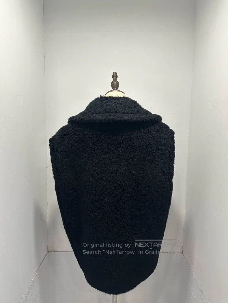 Max Mara Max Mara Black Teddy sleeveless vest Size S / US 4 / IT 40 - 2 Thumbnail