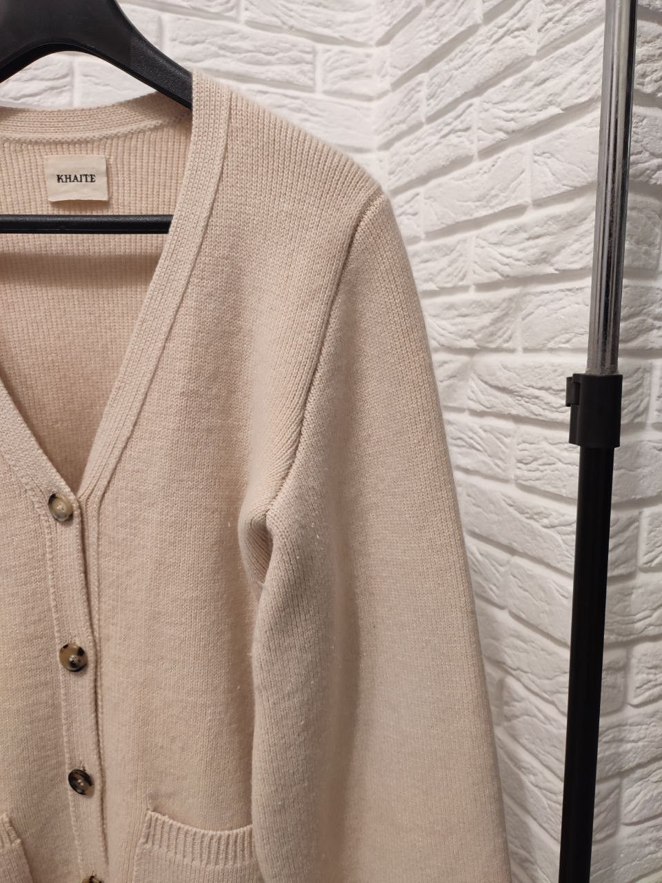 KHAITE Cashmere womens cardigan Khaite Beige size M Quiet Luxury Size M / US 6-8 / IT 42-44 - 3 Thumbnail