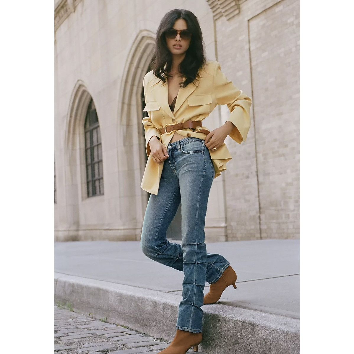 Anthropologie PILCRO Anthropologie Faded Wash Low-Rise Ruched Boot Jeans Size 30" / US 8 / IT 44 - 1 Thumbnail