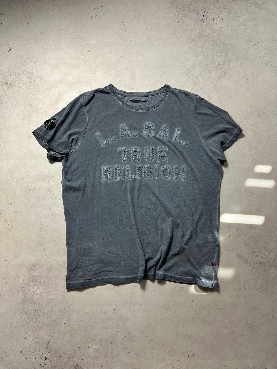 True Religion × Vintage Vintage True Religion Archival Boxy T-shirt Y2K XL Size US XL / EU 56 / 4 - 1 Thumbnail
