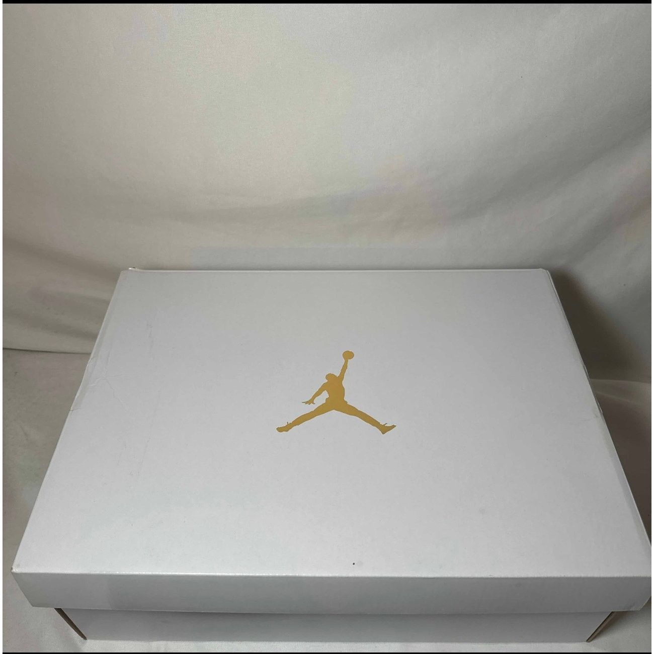Jordan Brand × Nike Size 9 Air Jordan 11 Retro Midnight Navy Velvet Womens Shoes Size US 9 / IT 39 - 10 Thumbnail