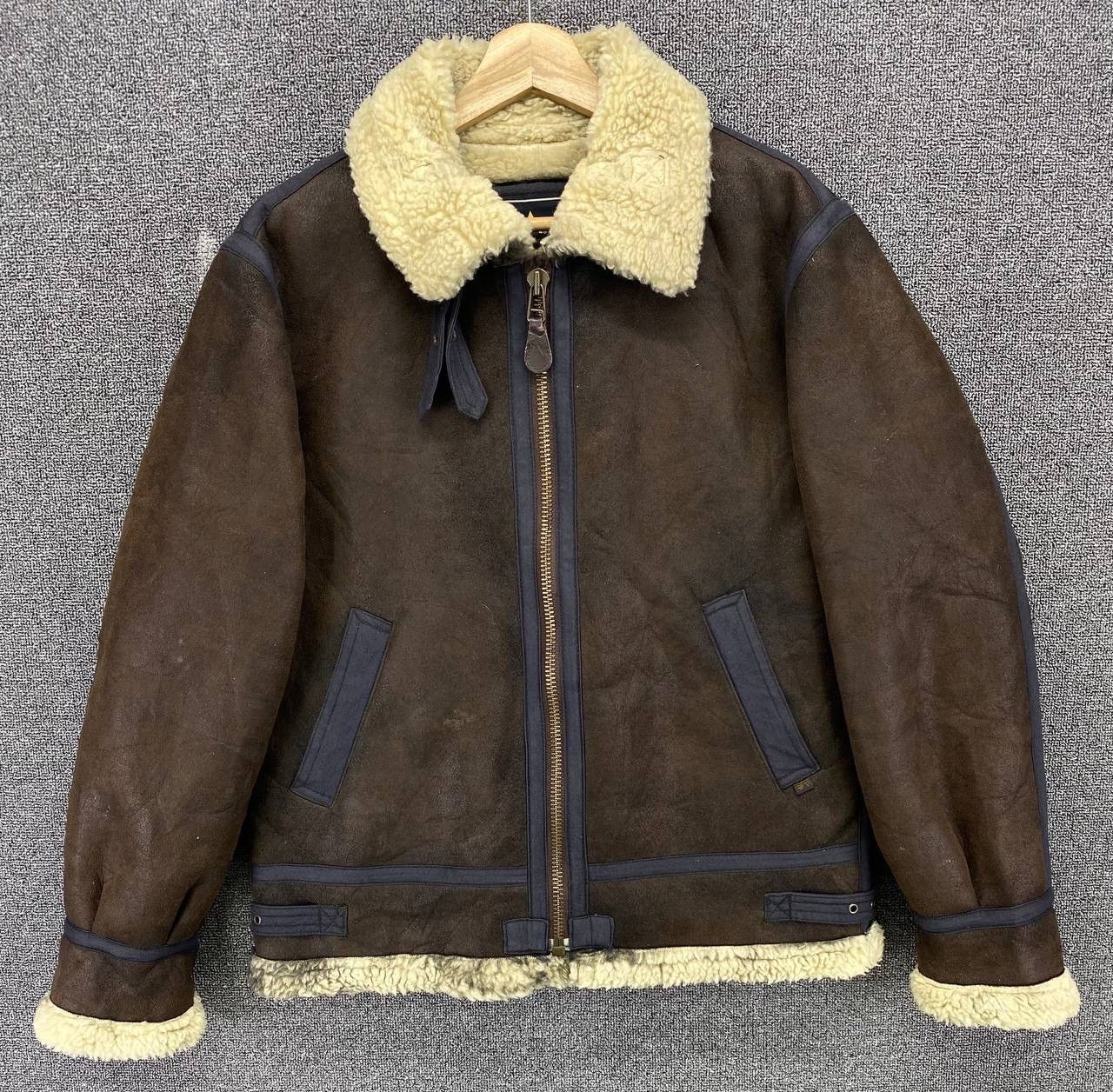 Alpha Industries Vintage Alpha Industries Rare Sherpa Shearling B 3 Jacket Size US L / EU 52-54 / 3 - 1 Thumbnail