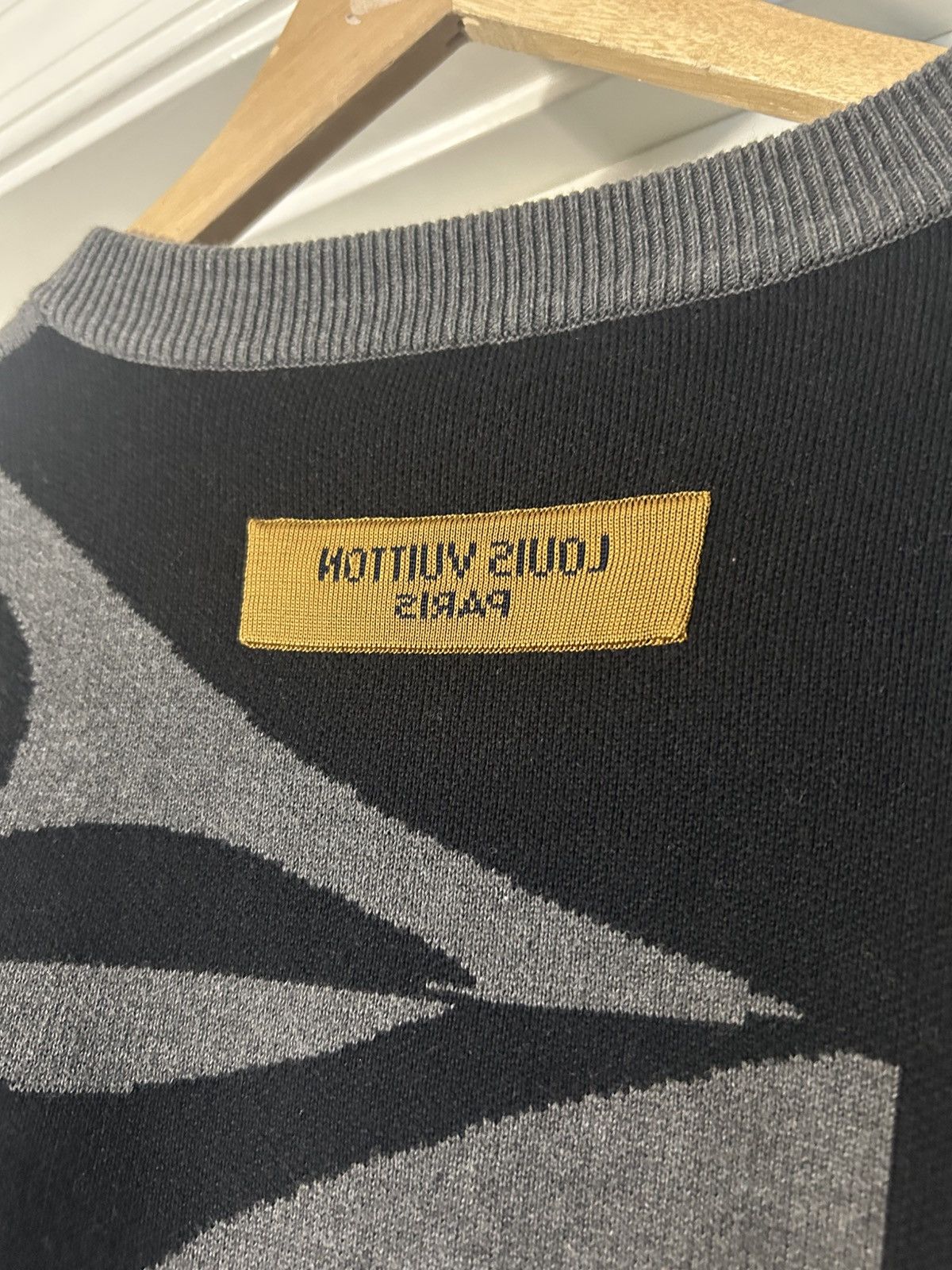 Louis Vuitton Louis vuitton monogram flower crew neck sweater black grey Size US M / EU 48-50 / 2 - 5 Thumbnail
