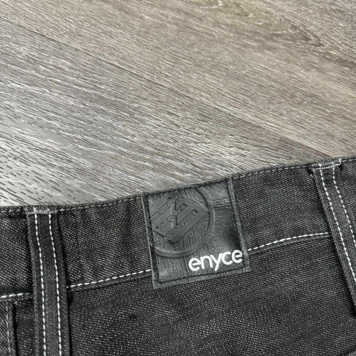 Enyce × JNCO × Vintage Vintage Y2K Enyce baggy wide leg embroidered jeans NWT Size US 34 / EU 50 - 4 Thumbnail