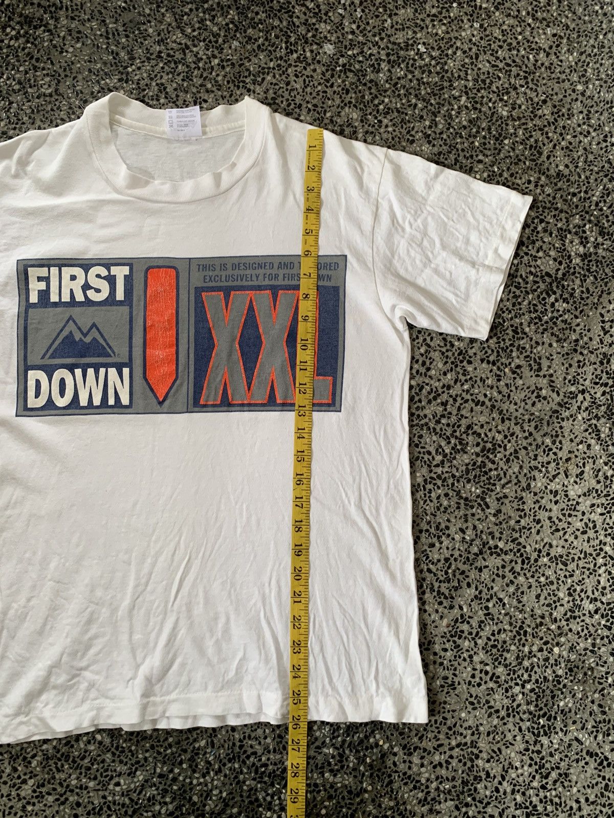 Vintage Vintage 90s First Down Big Logo T Shirt Size US M / EU 48-50 / 2 - 10 Thumbnail
