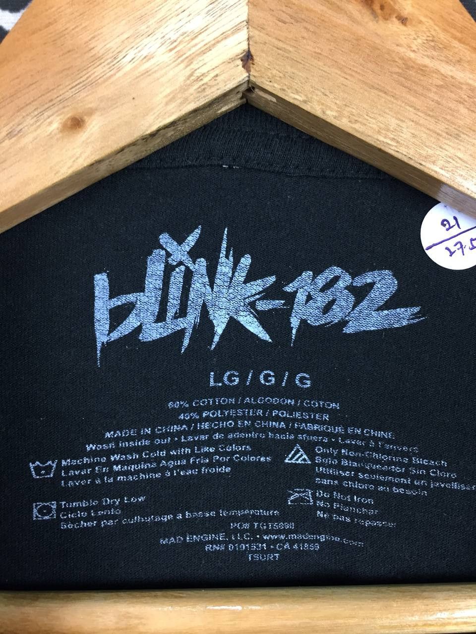 Band Tees × Vintage Blink 182 Punk Rock Band Self titled Album Cover Tee Size US L / EU 52-54 / 3 - 6 Thumbnail