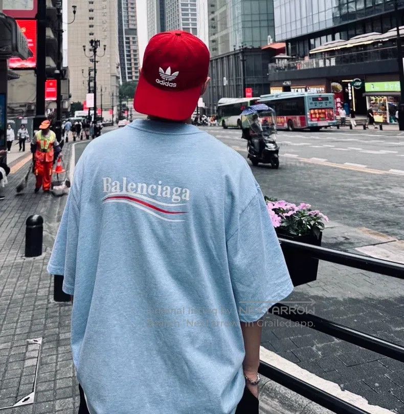 Balenciaga Balenciaga Coke Wave Misty Blue Short Sleeve T-Shirt Size US M / EU 48-50 / 2 - 7 Thumbnail