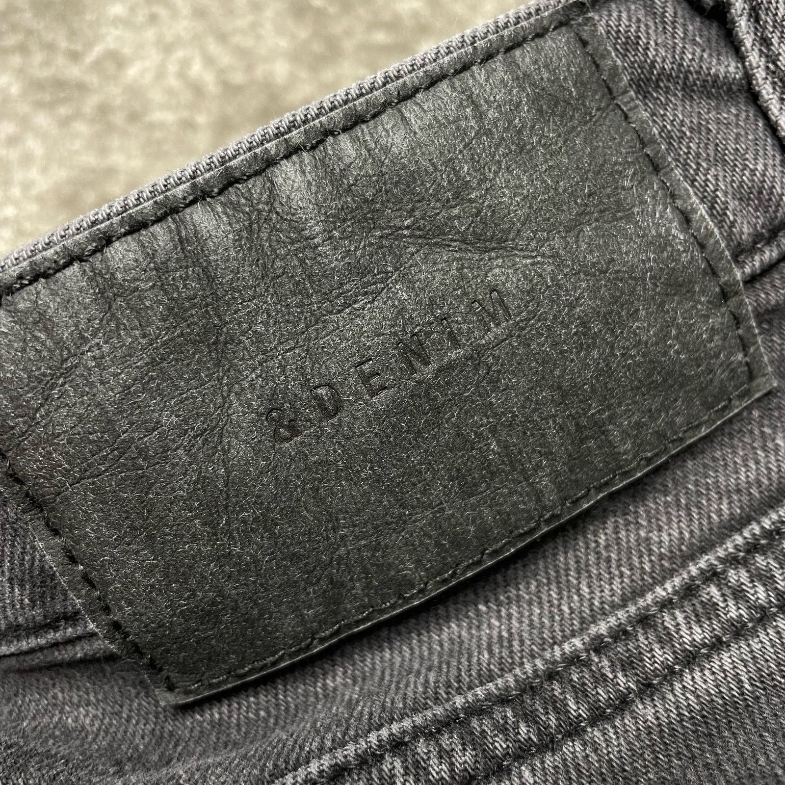 H&M H&M Ultra High Waist Mom Jeans Size 32" / US 10 / IT 46 - 3 Thumbnail