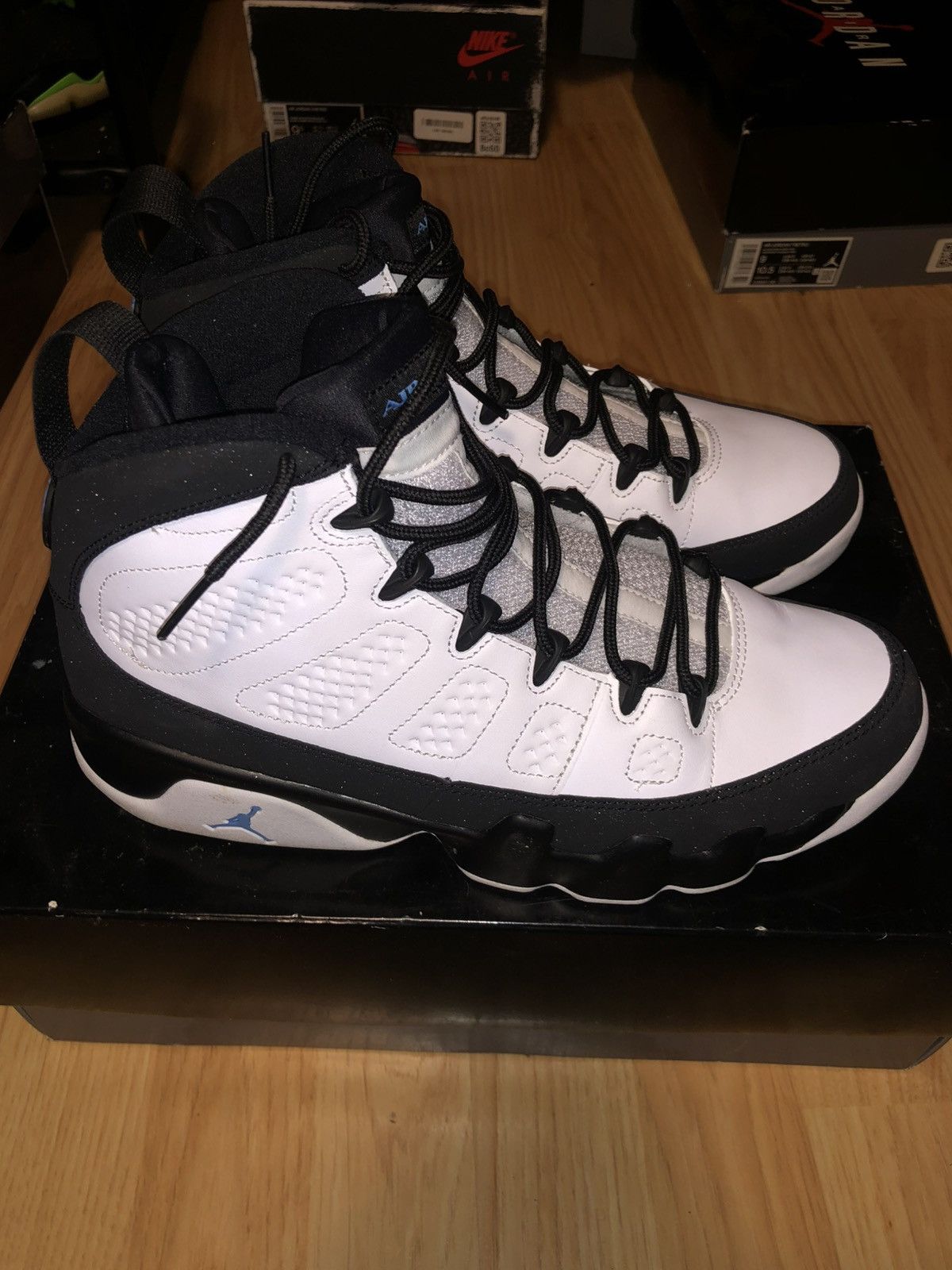 Nike Air Jordan 9 Retro University Blue - Size 9 Size US 9 / EU 42 - 2 Thumbnail