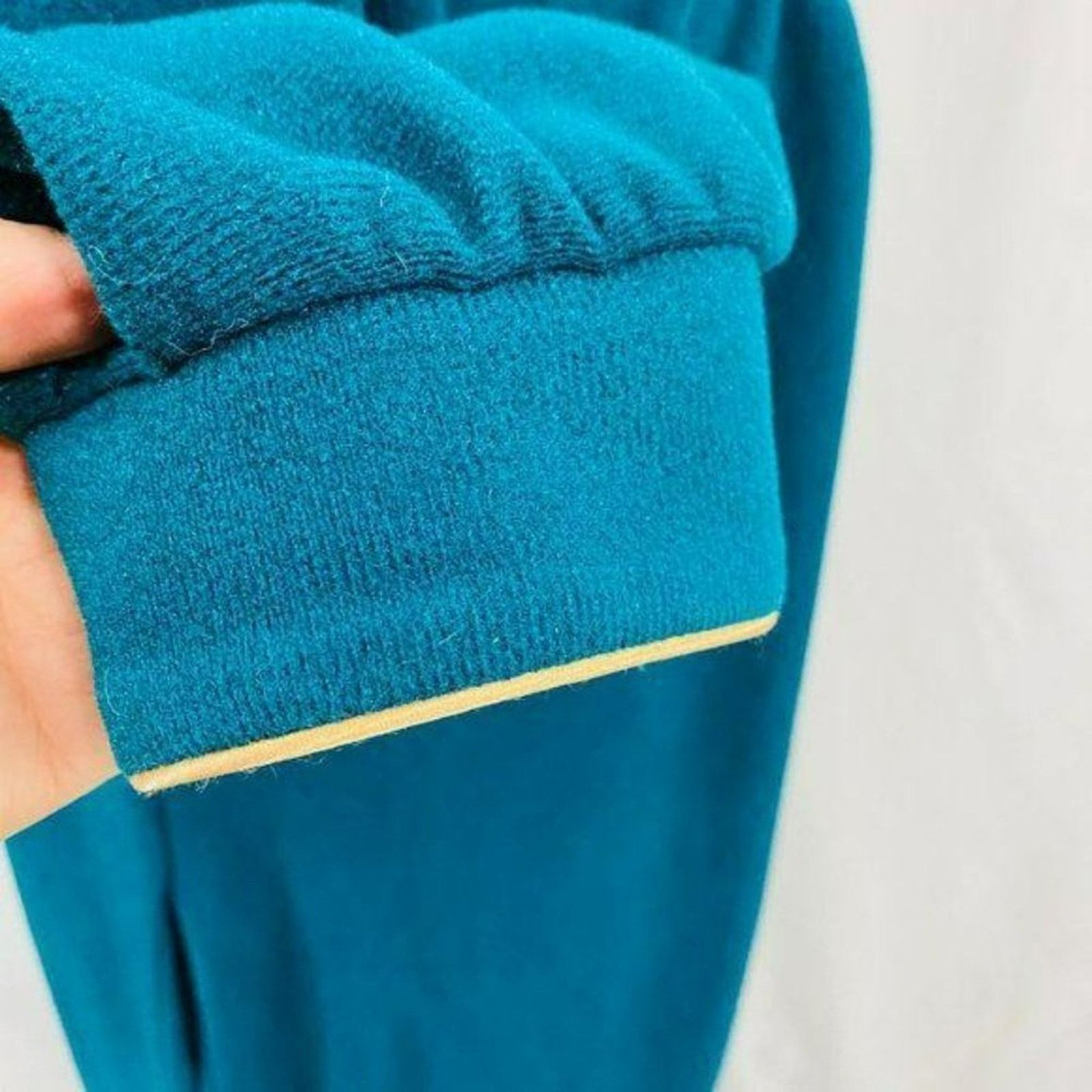 Vintage Vintage House Coat Zip Front Velour Robe Long Quilted Satin Size ONE SIZE - 3 Thumbnail