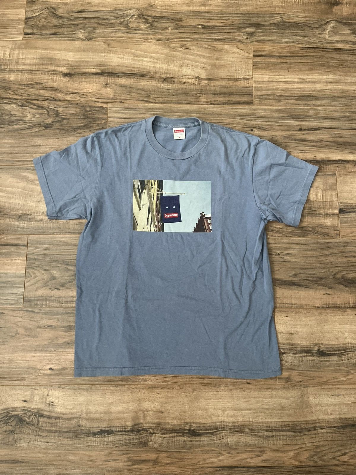 Supreme Supreme Banner Tee Size US M / EU 48-50 / 2 - 1 Thumbnail