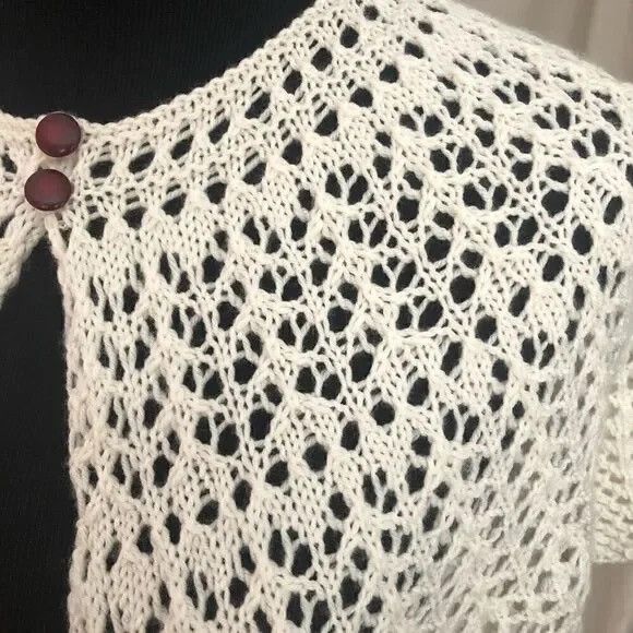 Other Gorgeous hot Hand-Knit Shawlette Wrap - Ecru/Cream Size L / US 10 / IT 46 - 2 Thumbnail