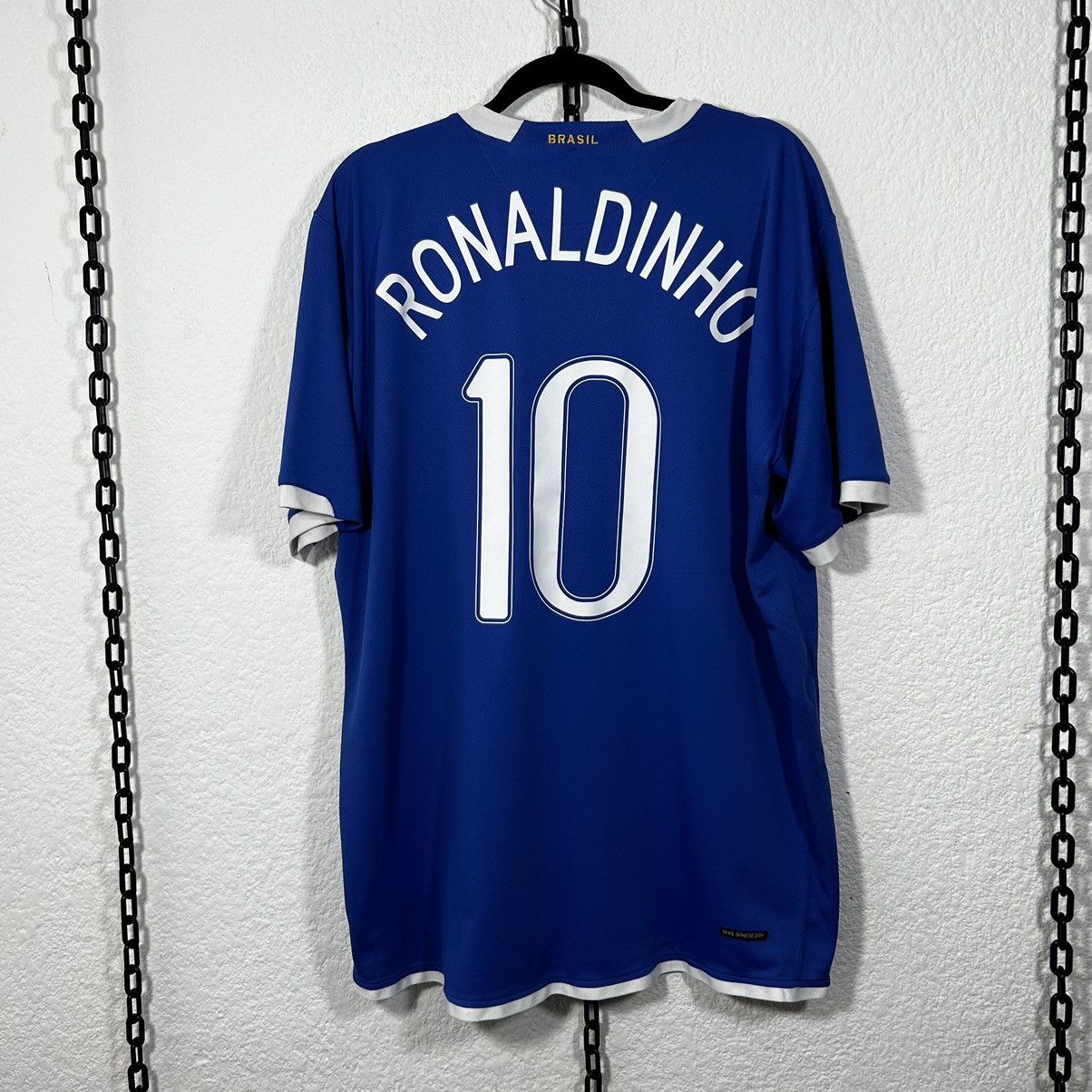 image of Soccer Jersey x Vintage 2006 Nike Brasil Fc 10 Ronaldinho Away World Cup Jersey in Blue (Size 2XL)