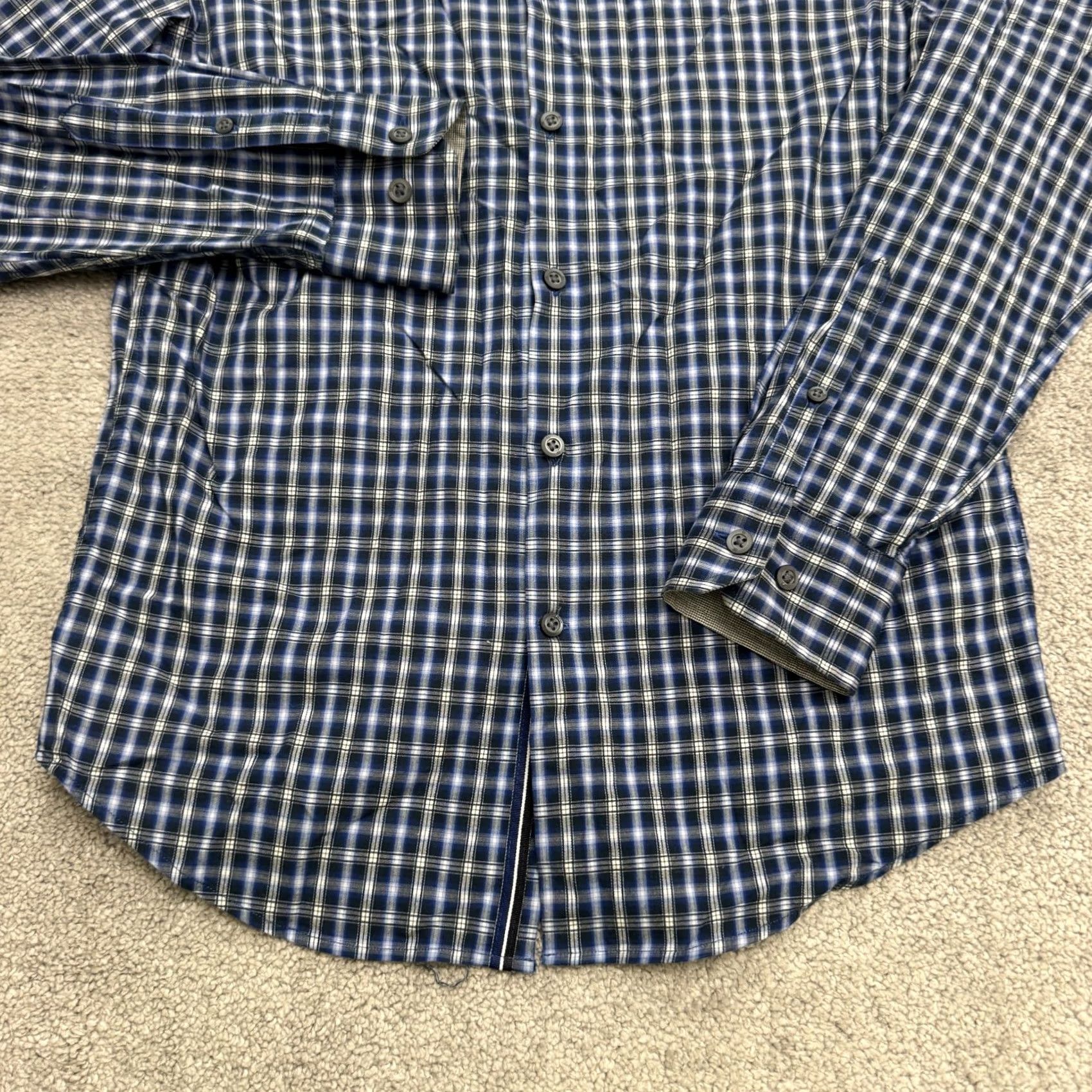 Banana Republic Banana Republic Button-Down Shirt Men Small Blue Plaid Cotton Long Sleeve Casual Regular Fit Womens? No Size US S / EU 44-46 / 1 - 5 Thumbnail