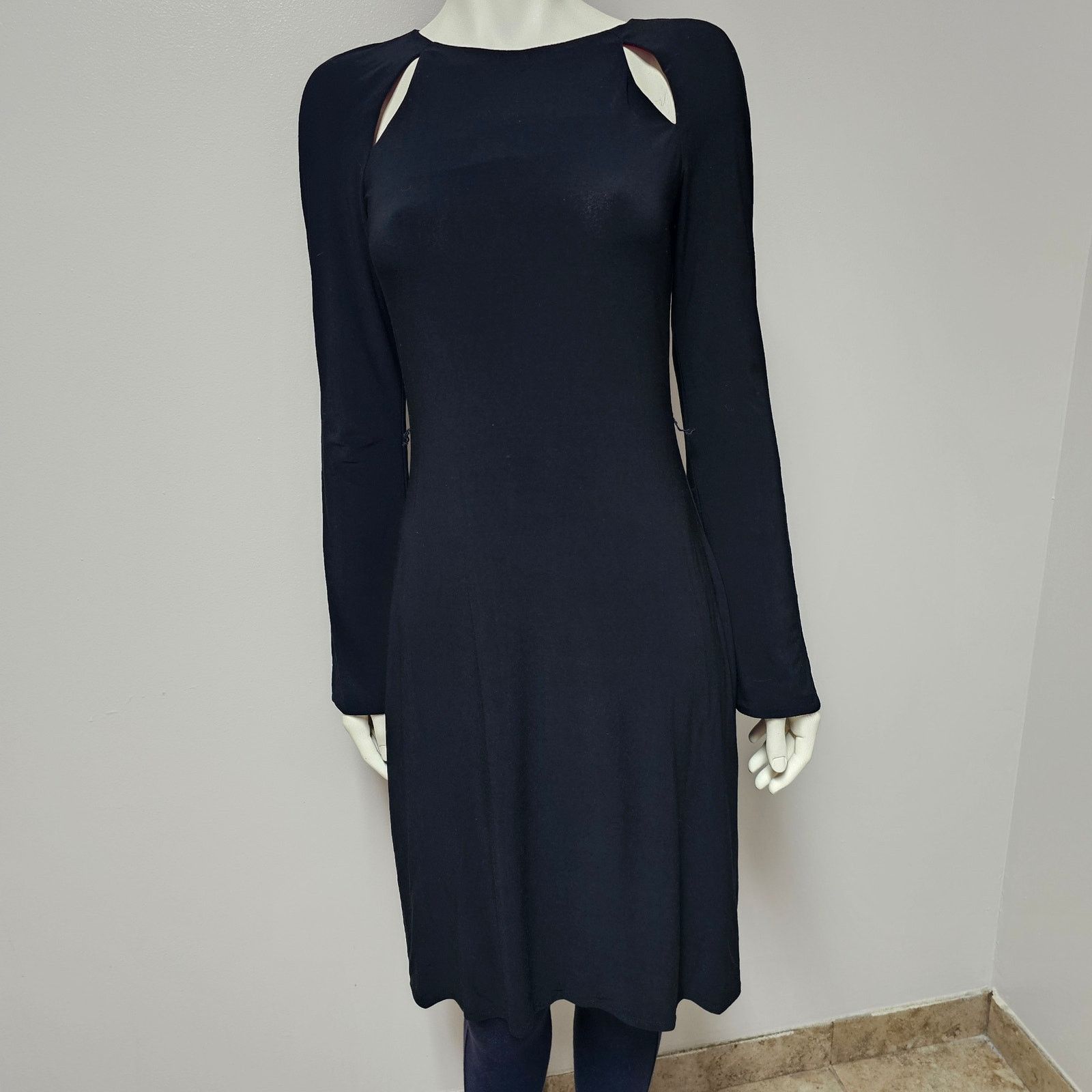 Laundry by Shelli Segal Laundry Black Dress Cut-Outs Split Sleeve sz4 - no belt Size S / US 4 / IT 40 - 2 Thumbnail