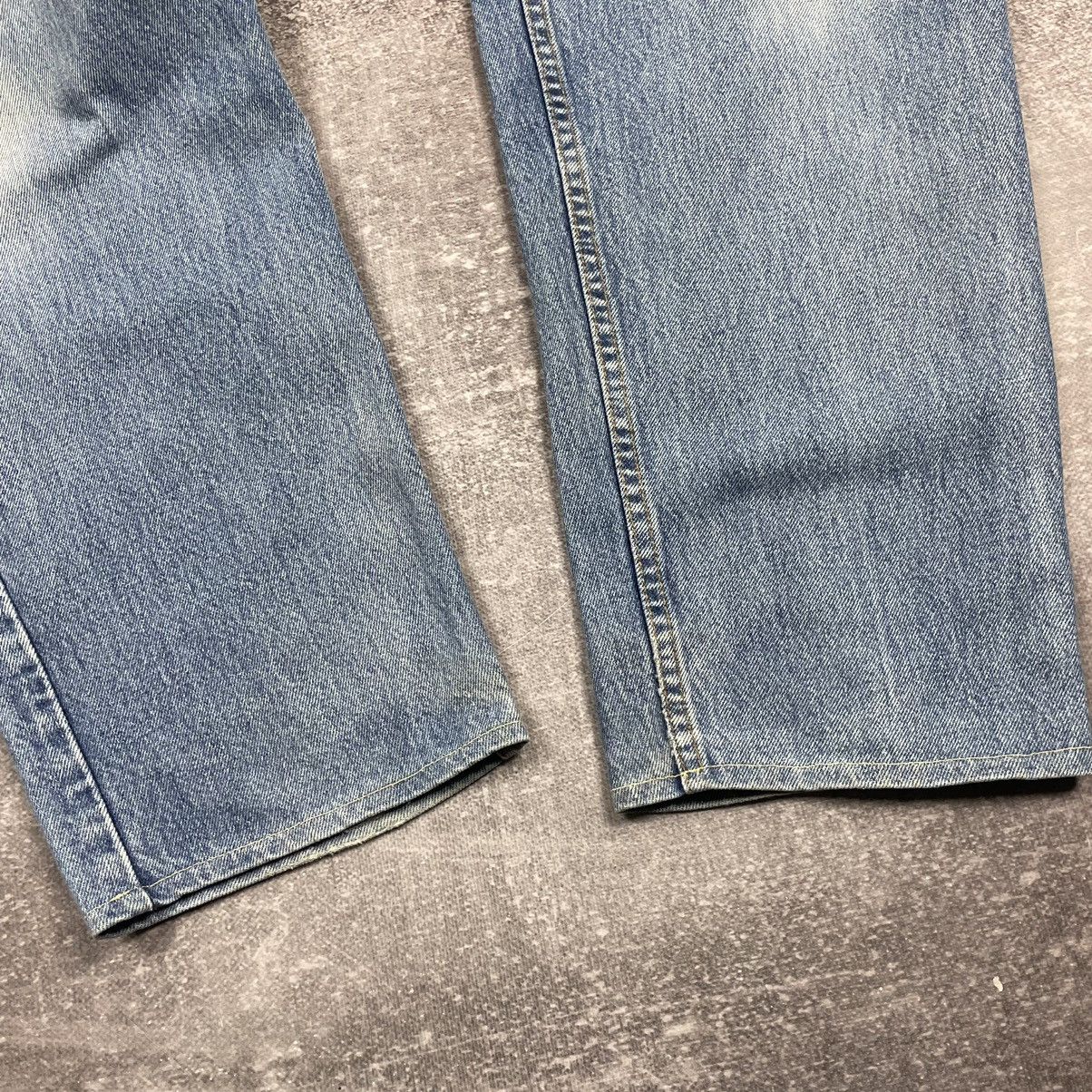 Levi's Vintage Levi’s 550 Relaxed Fit Made in Canada Denim Jeans Size US 38 / EU 54 - 12 Thumbnail