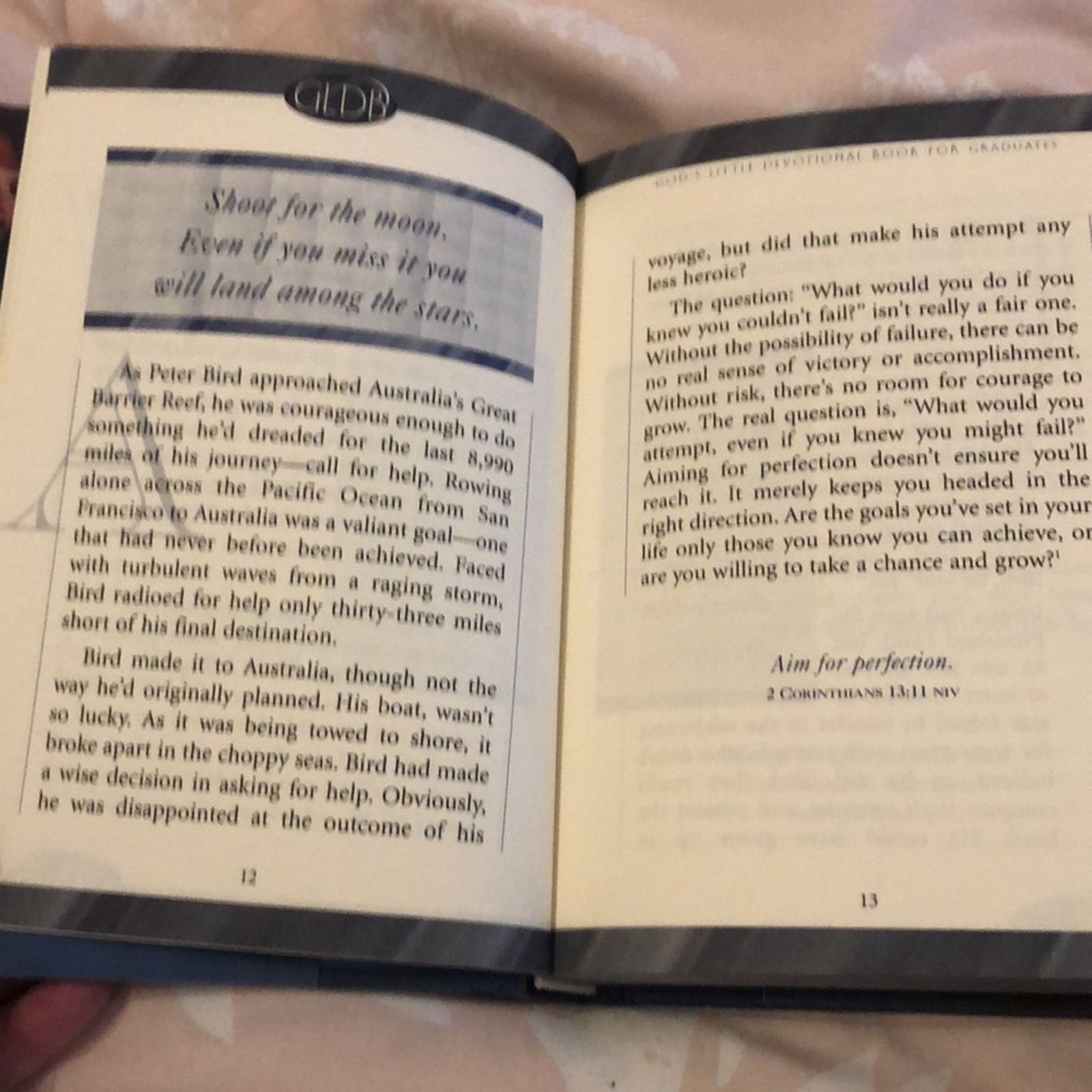 & Other Stories Gods Little Devotional Book for Graduates Size ONE SIZE - 6 Thumbnail
