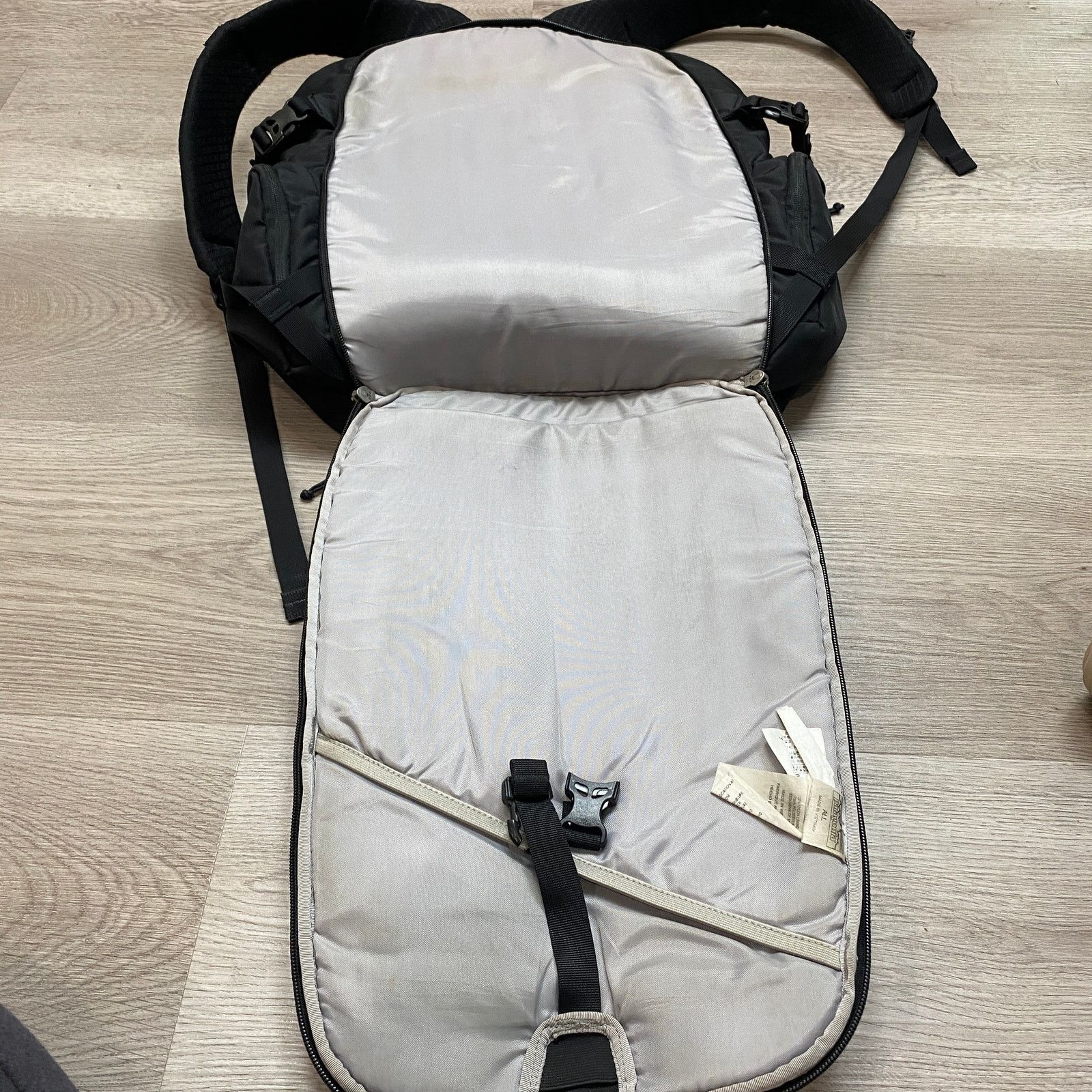 Patagonia Patagonia Paxat Pack 32L Backpack Daypack Outdoor Hiking Size ONE SIZE - 9 Thumbnail