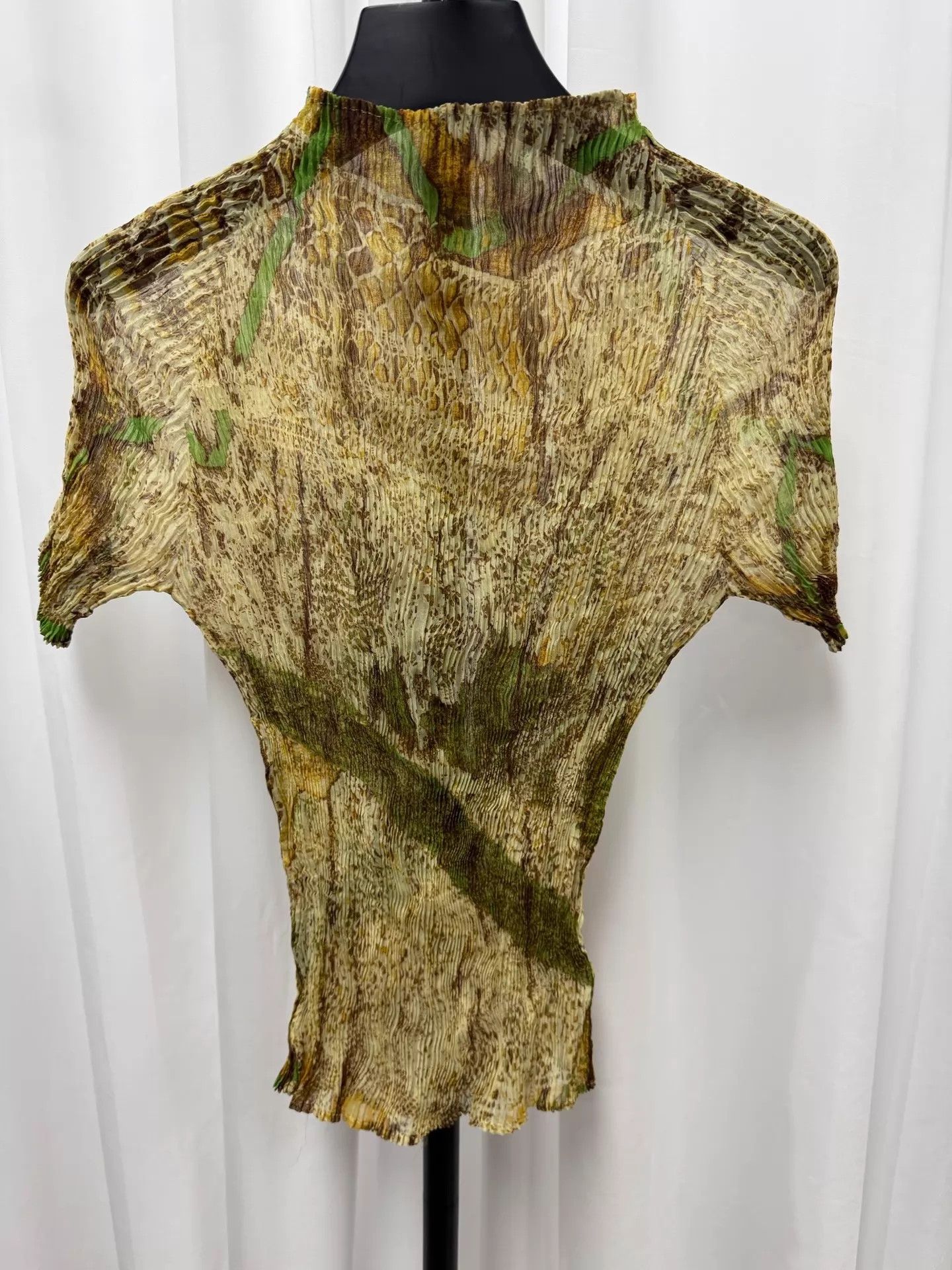 Issey Miyake Issey Miyake Fête Pleated Short Sleeve Top Rare Pattern Size M / US 6-8 / IT 42-44 - 6 Thumbnail