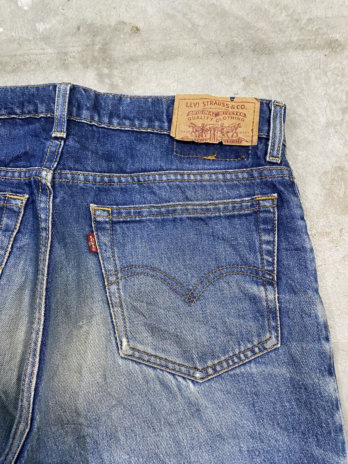 Levi's Vintage levis 515 distressed denim regular fit Size US 32 / EU 48 - 13 Thumbnail