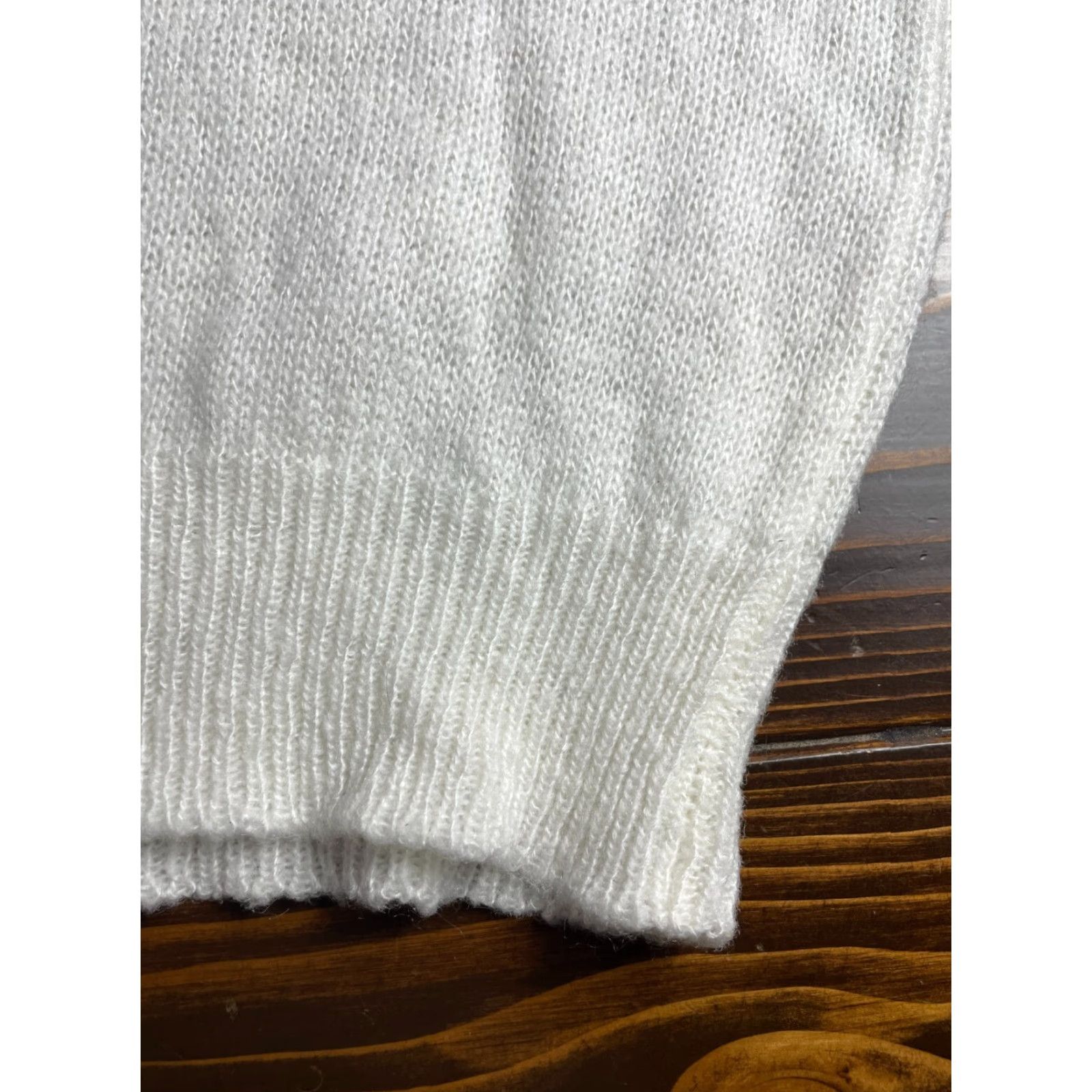 Vintage Andene Sweater Women's Size M White Jeweled Pullover Vintage Knit Regular Long Sleeve Round Neck Sweatshirt Size M / US 6-8 / IT 42-44 - 6 Thumbnail