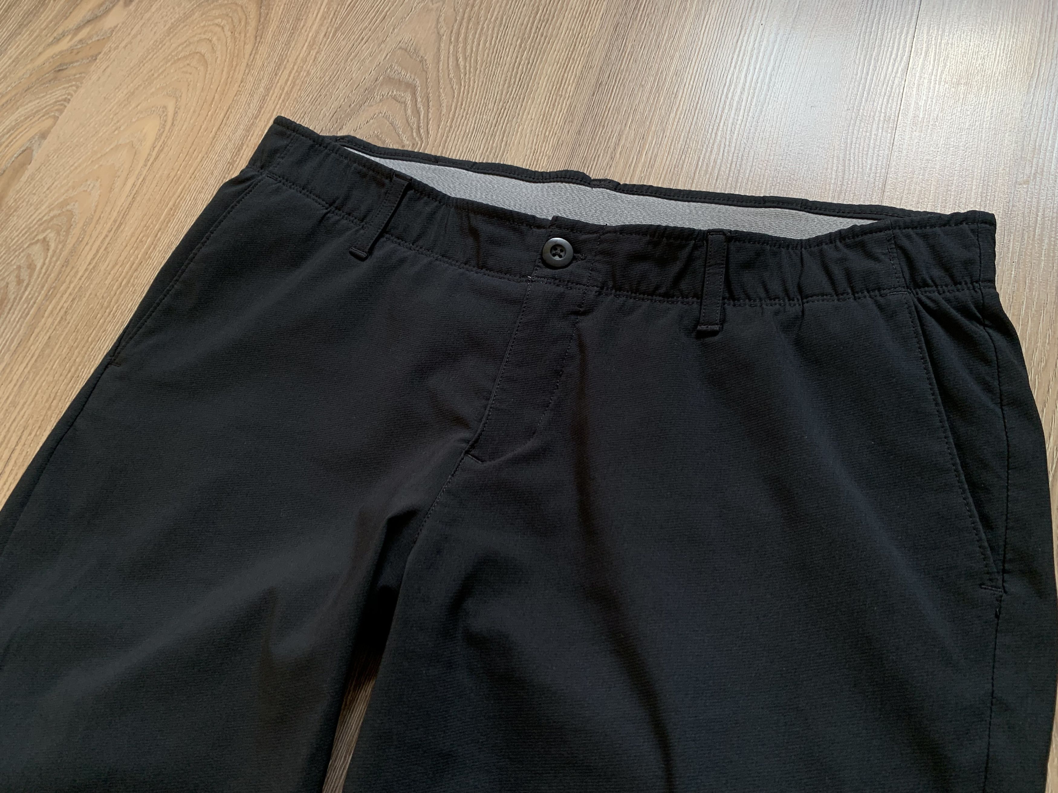 Other Under Armour Black Stretch Training Pants Size US 33 - 4 Thumbnail